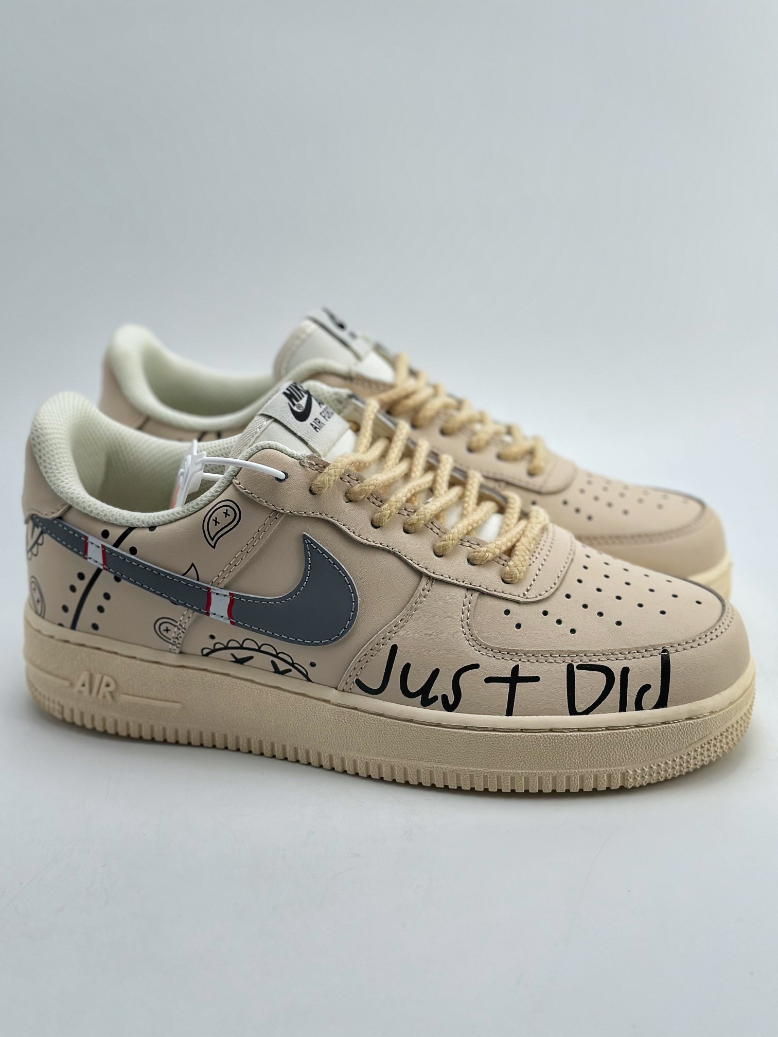 260 Nike Air Force 1 Low 07 米黄手绘涂鸦 CW2288-316