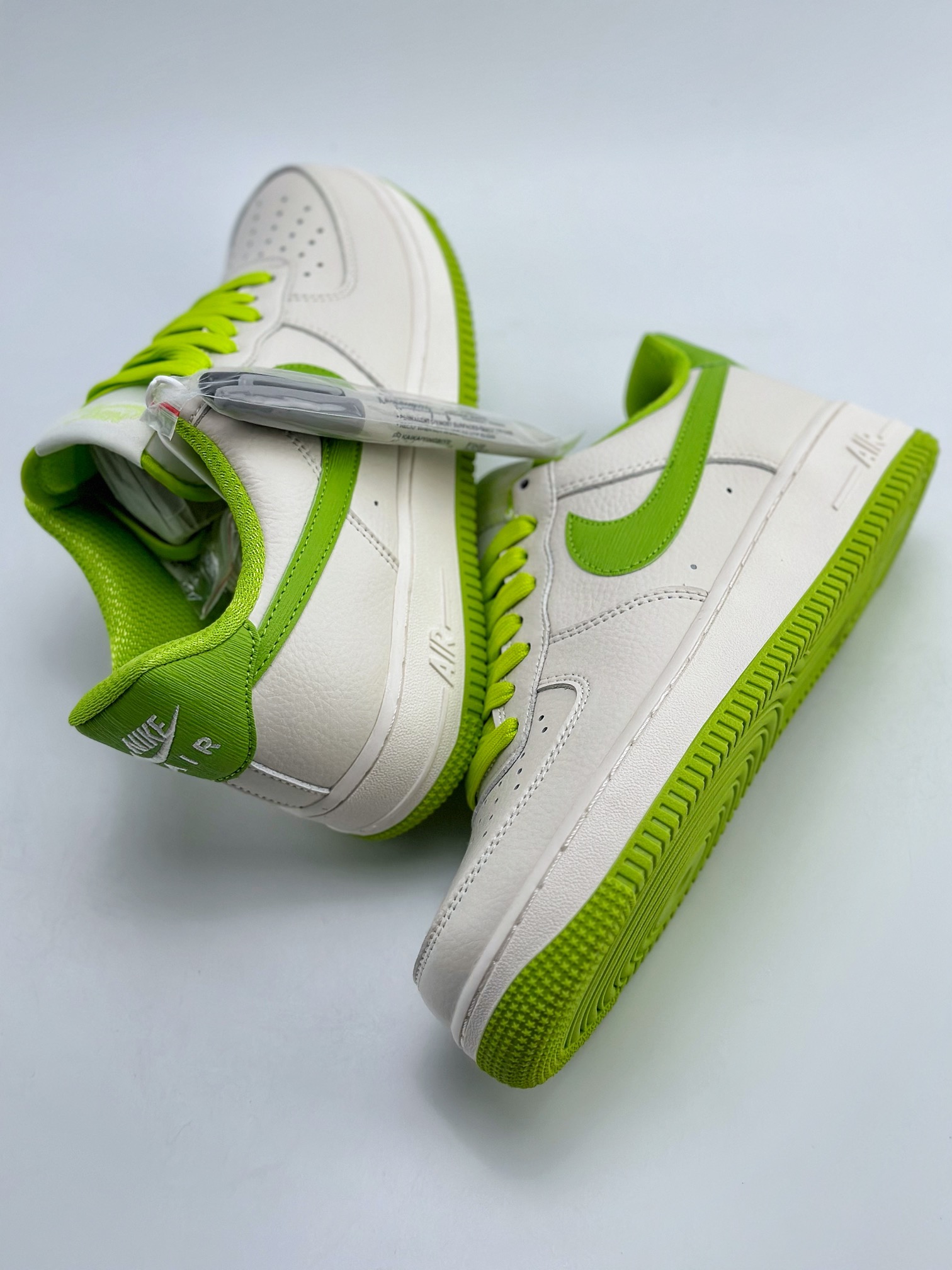 240 Nike Air Force 1 Low 07 带笔萤光绿 PR0026-312