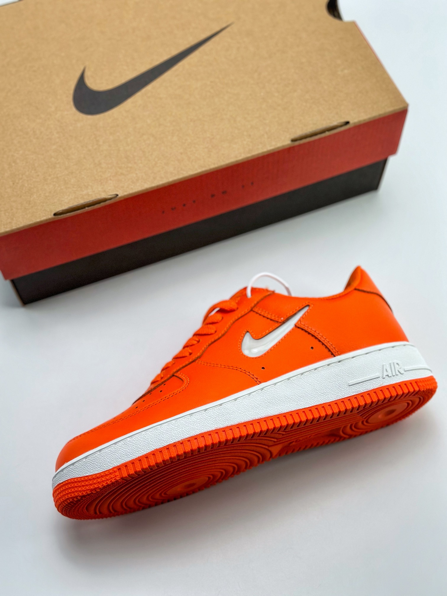 200 Nike Air Force 1 Low 07 橙白水晶勾 FJ1044-800