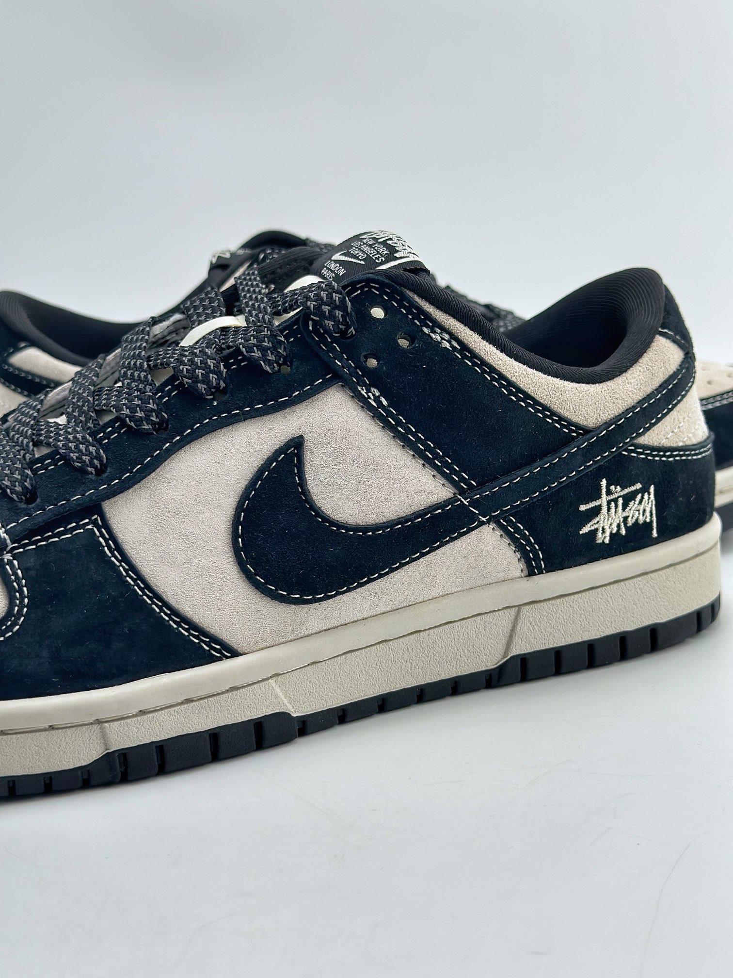 280 Nike SB Dunk Low x Stussy 黑天使 斯图西联名 MZ6357-149