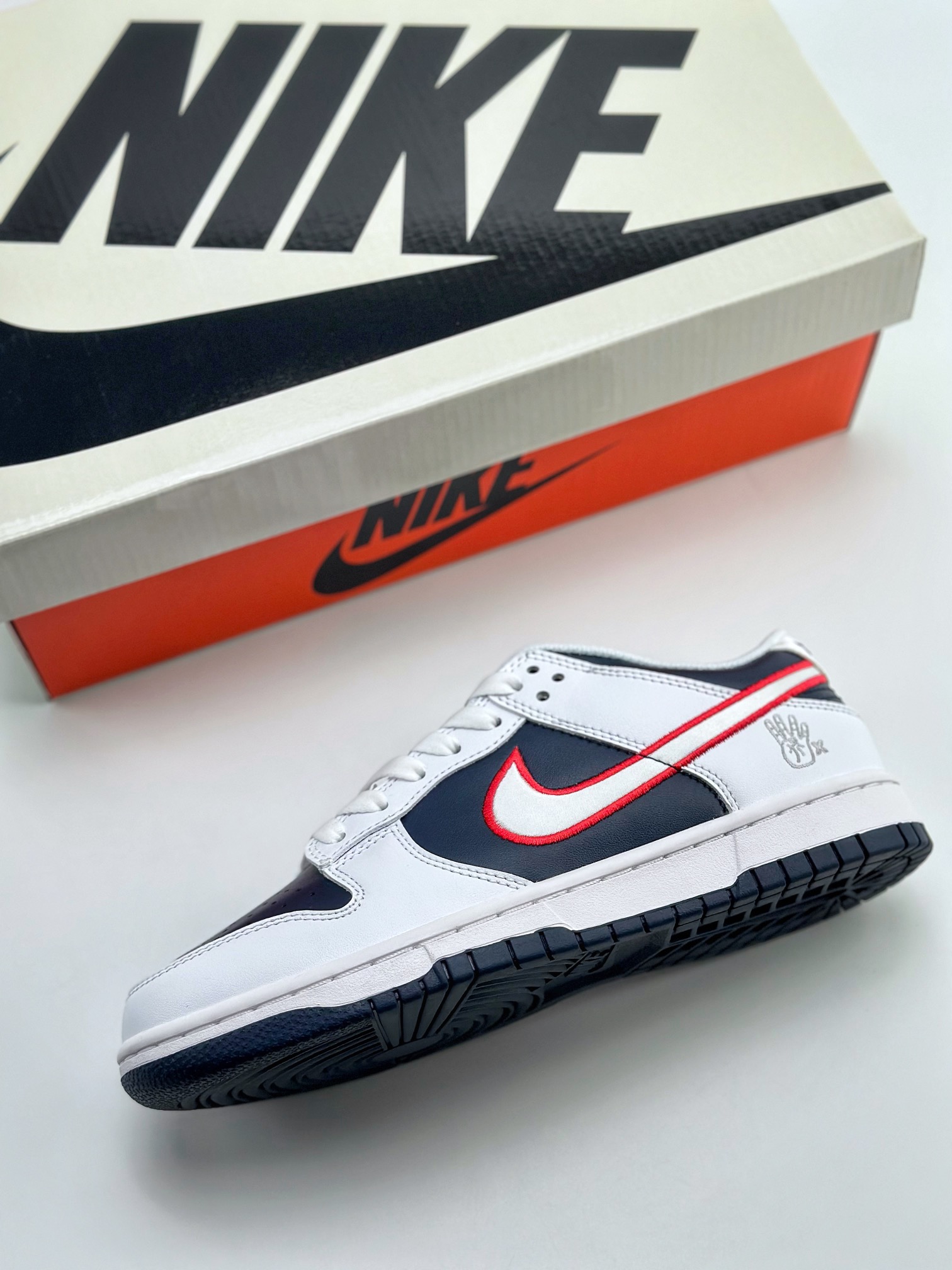 200 NIKE SB Dunk Low Houston Comets Four-Peat 白蓝 DZ2780-100