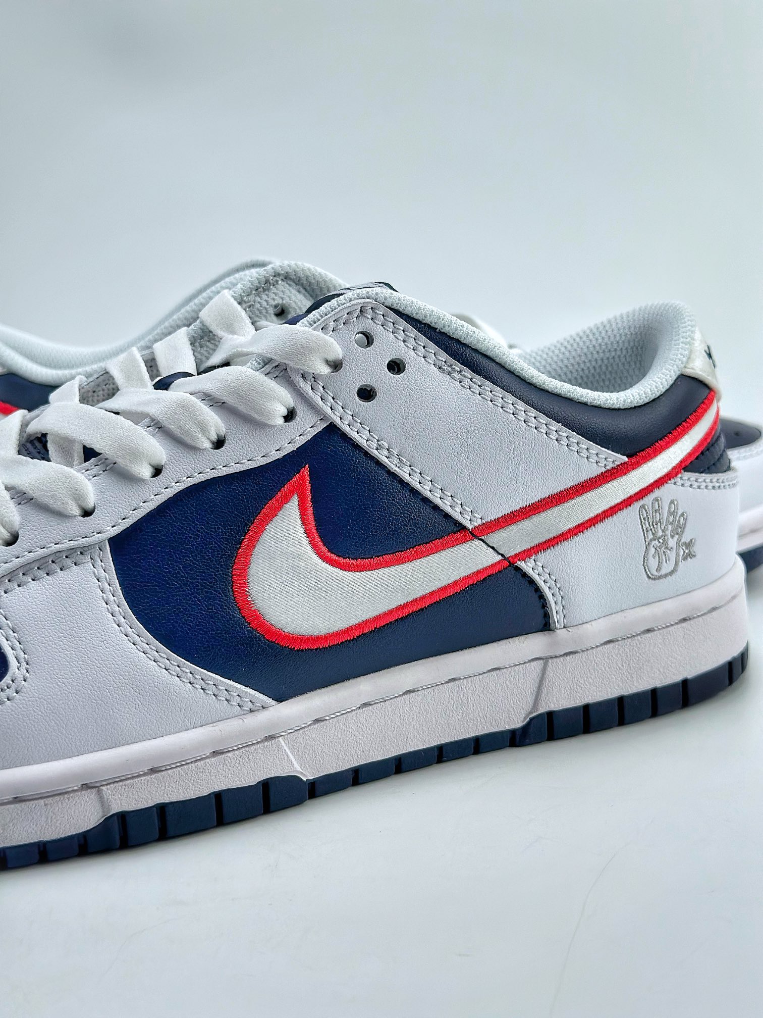 200 NIKE SB Dunk Low Houston Comets Four-Peat 白蓝 DZ2780-100