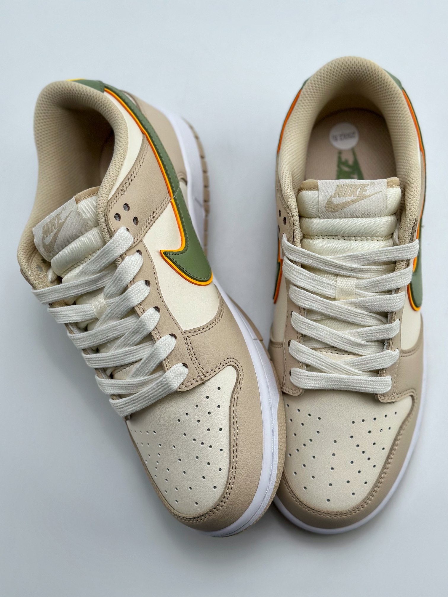 200 NIKE SB Dunk Low Light Tan 黄绿 FQ6869-131