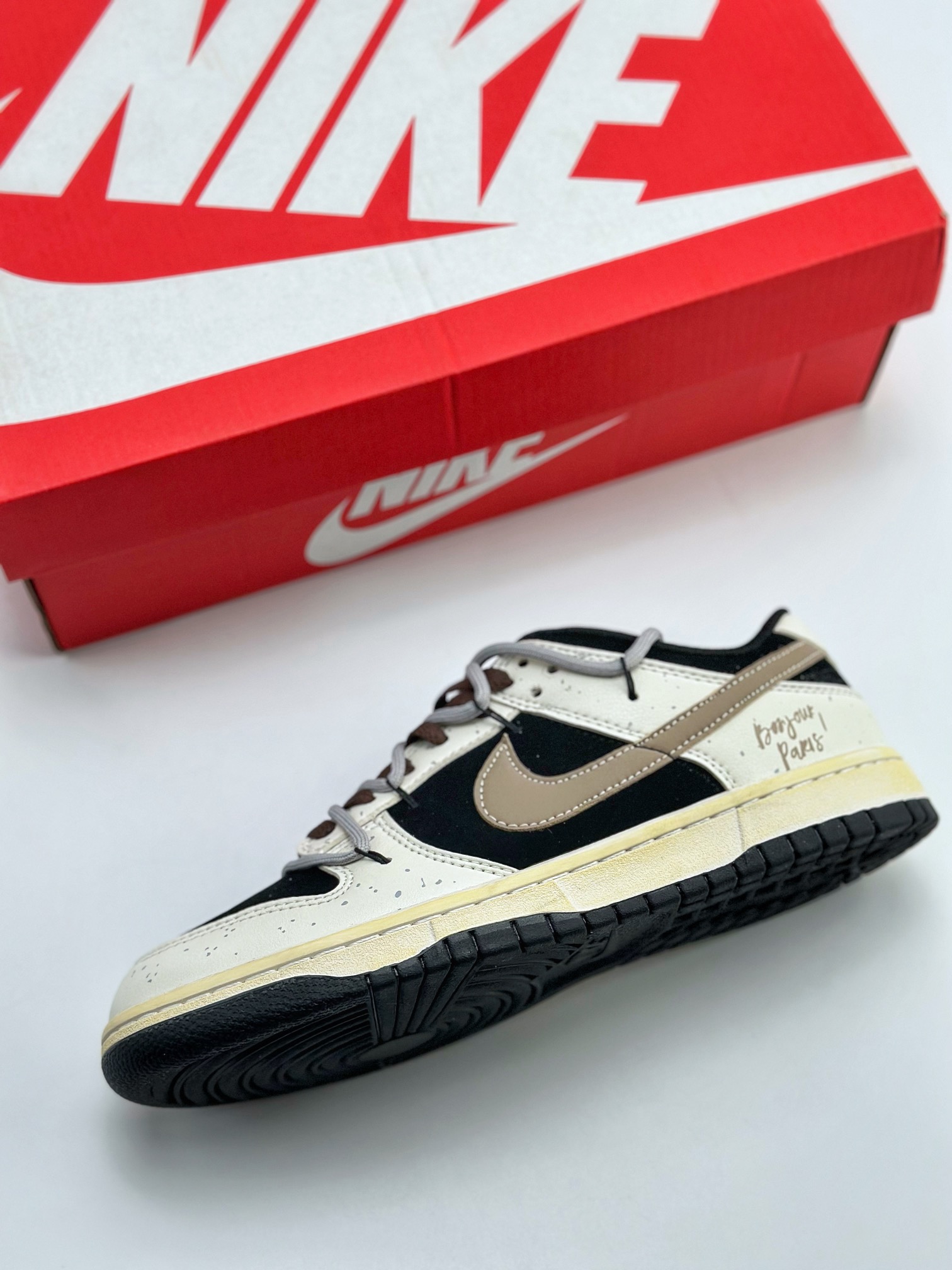 200 NIKE SB Dunk Low RETRO 焦糖三分甜 DD1391-100