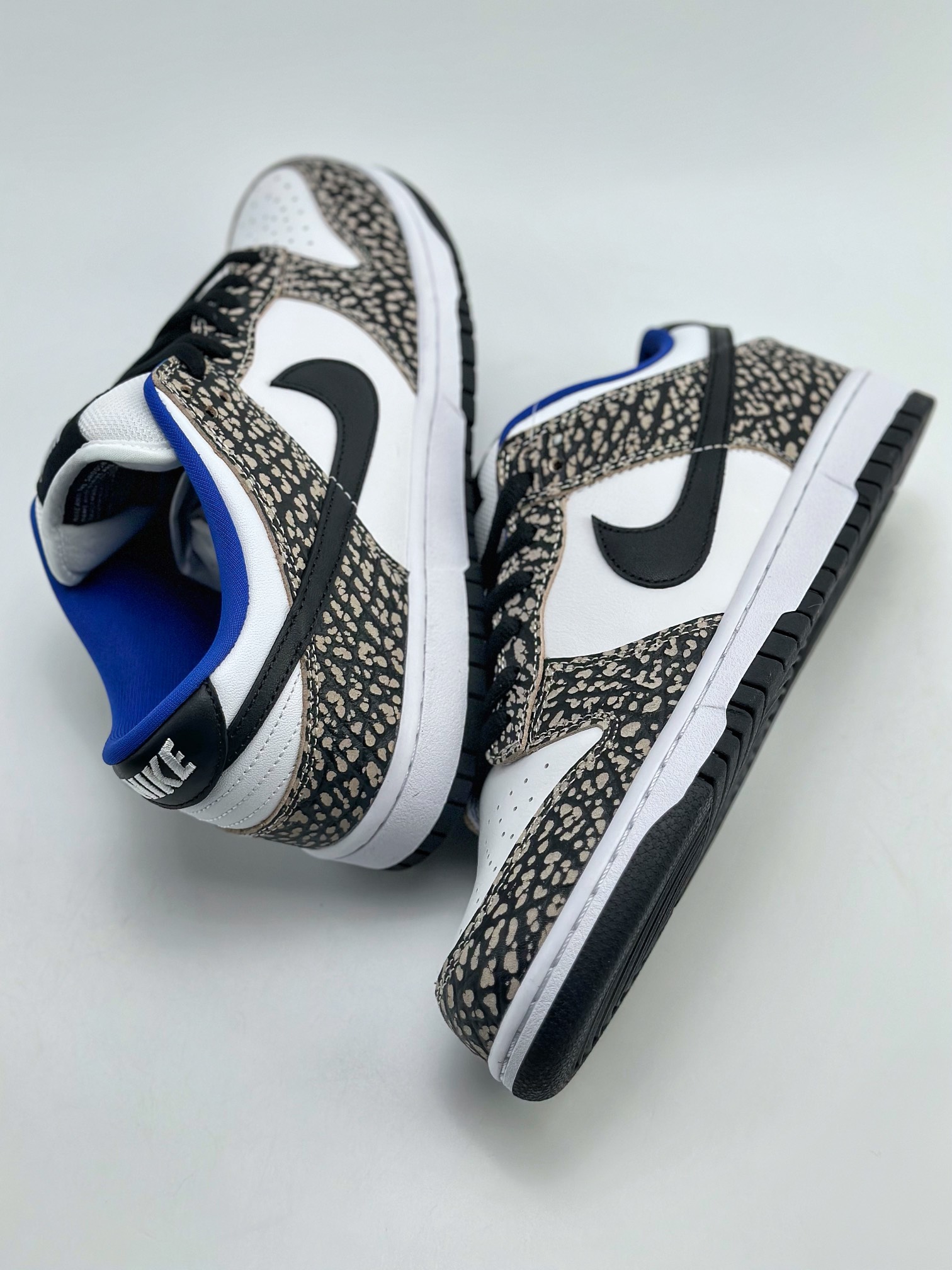 350 NIKE SB Dunk Low NYC x Supreme 白蓝爆裂纹 304292-001