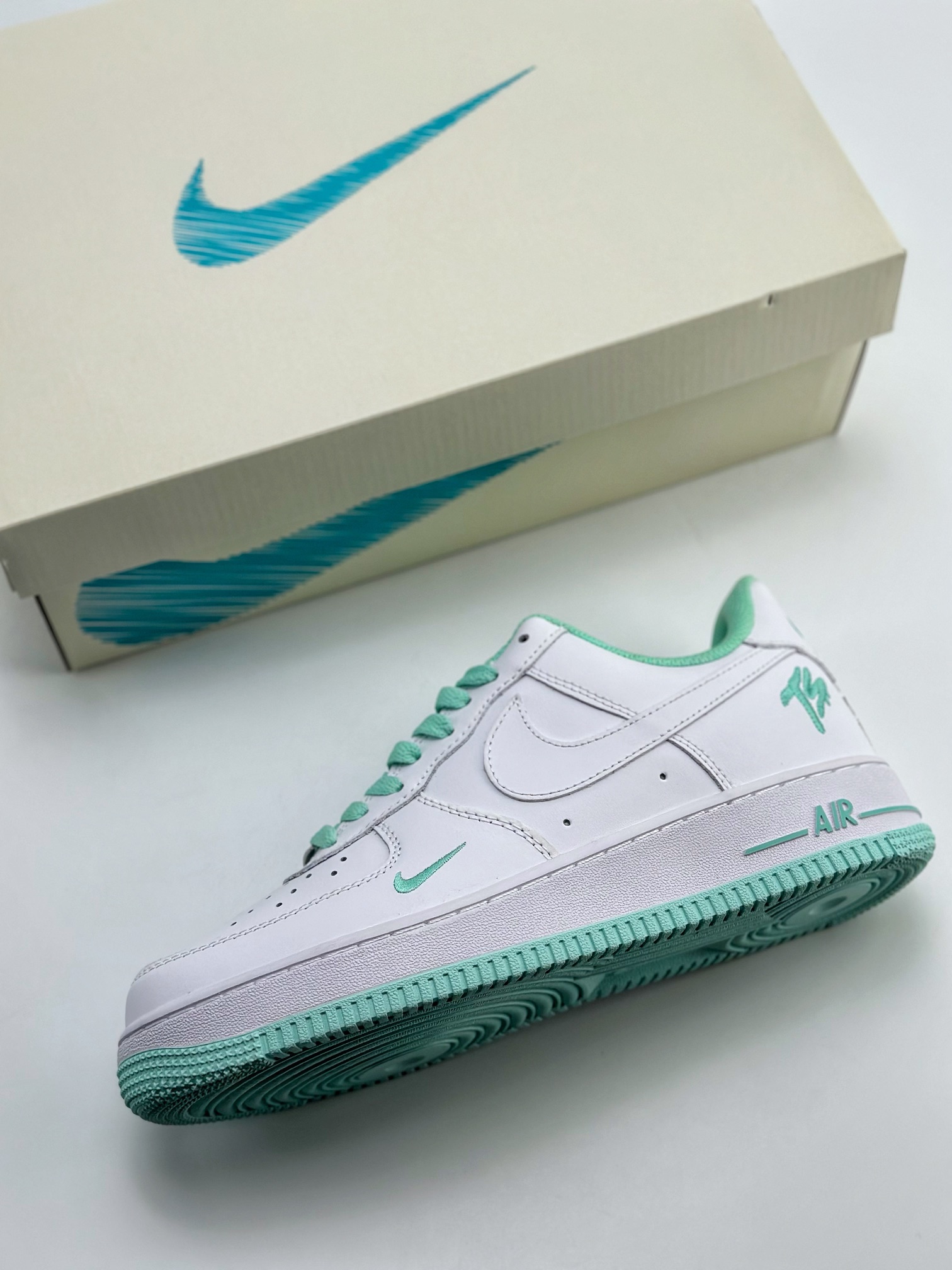 240 Nike Air Force 1 Low 07 x Travis Scott TS联名白抹茶绿 PF9055-774