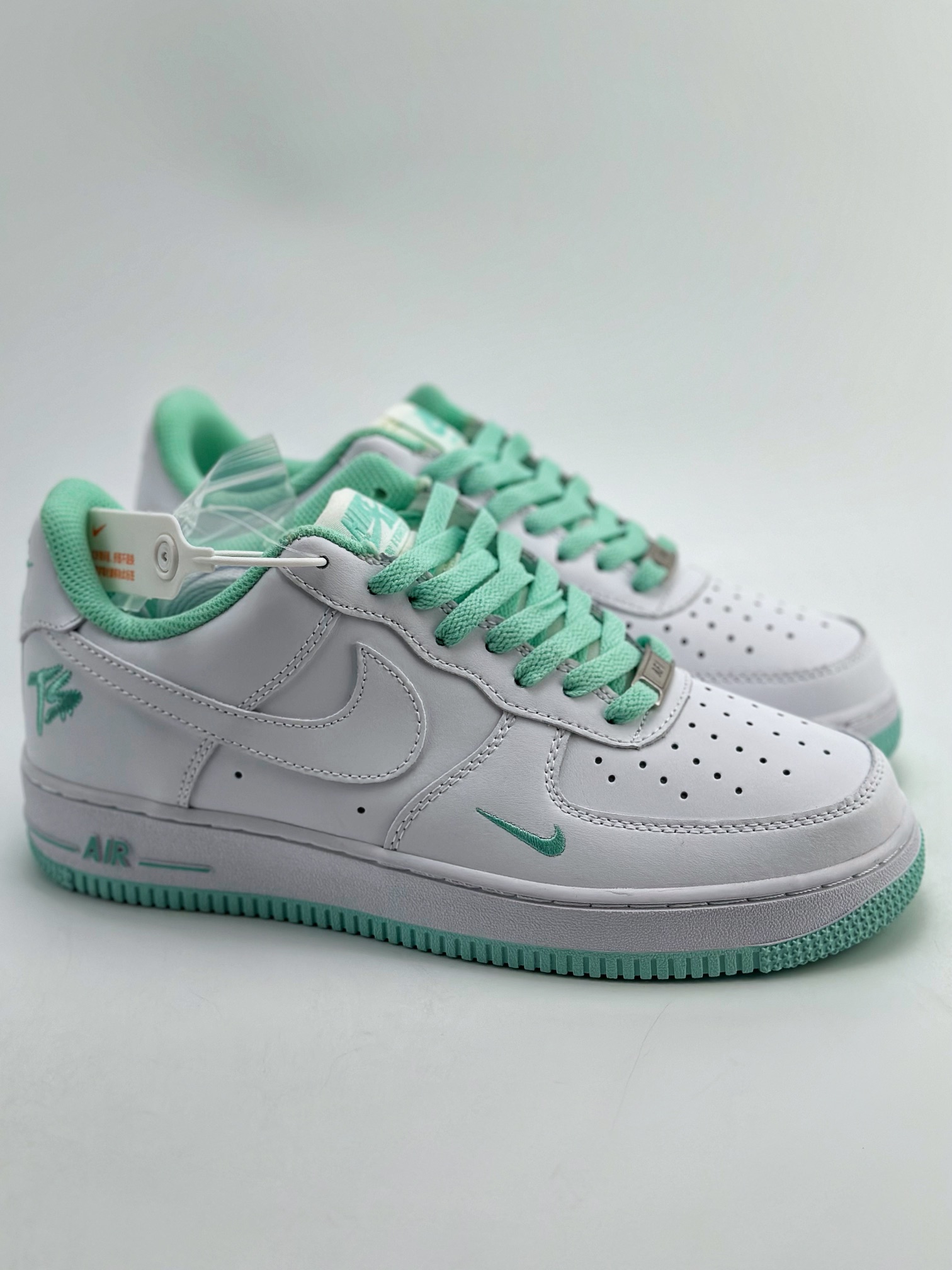 240 Nike Air Force 1 Low 07 x Travis Scott TS联名白抹茶绿 PF9055-774