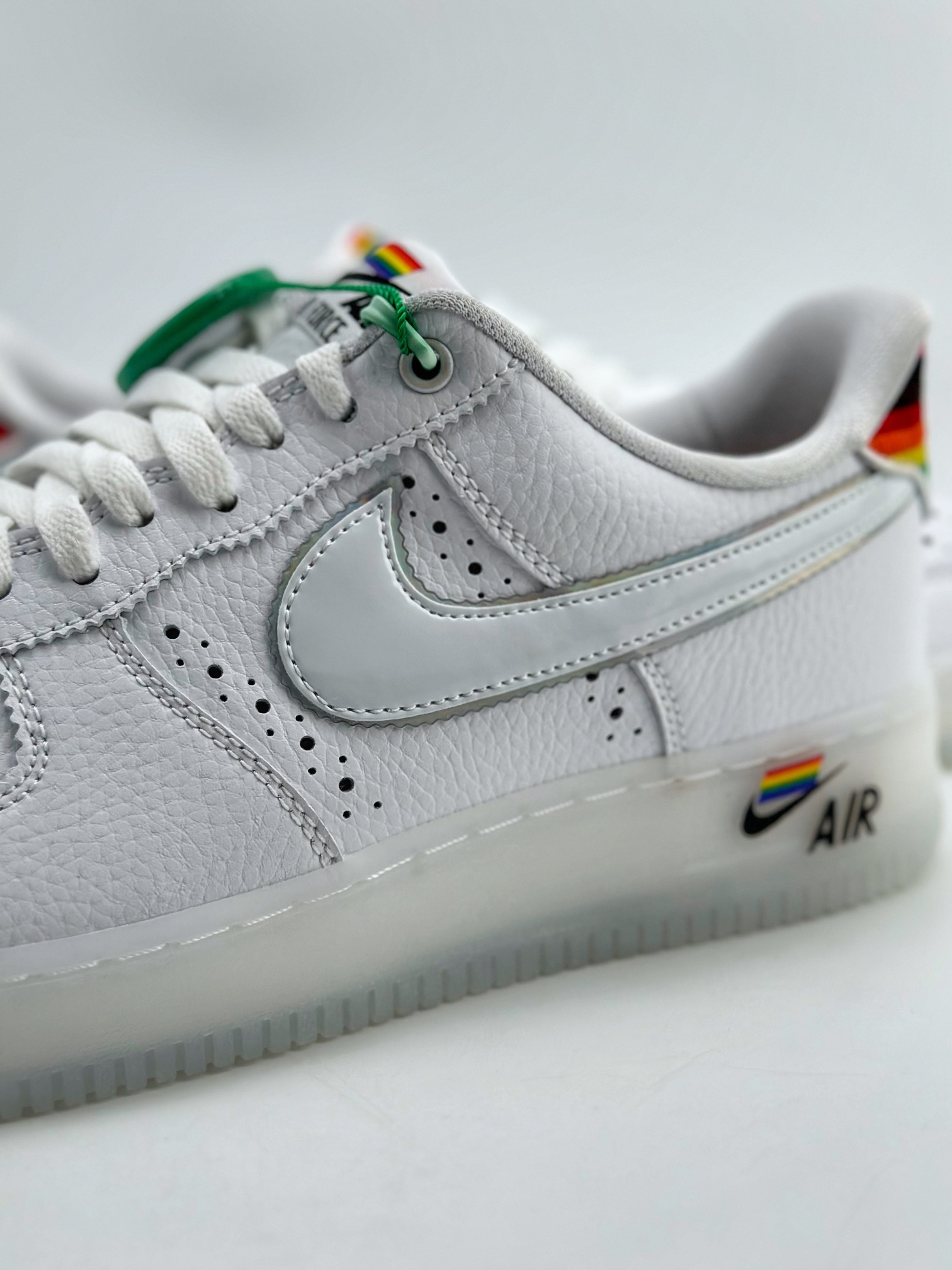 220 Nike Air Force 1 Low 07 ”BETURE ” 彩虹 CV0258-100