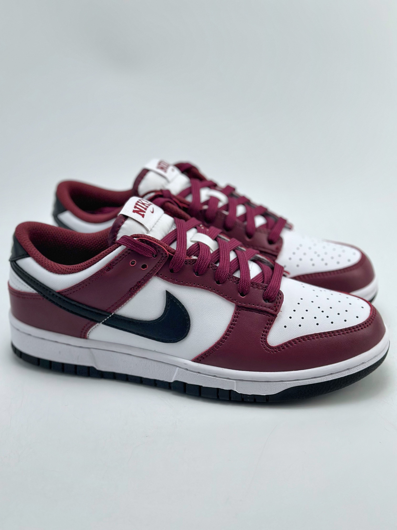 180 NIKE SB Dunk Low 酒红黑勾 FZ4616-600