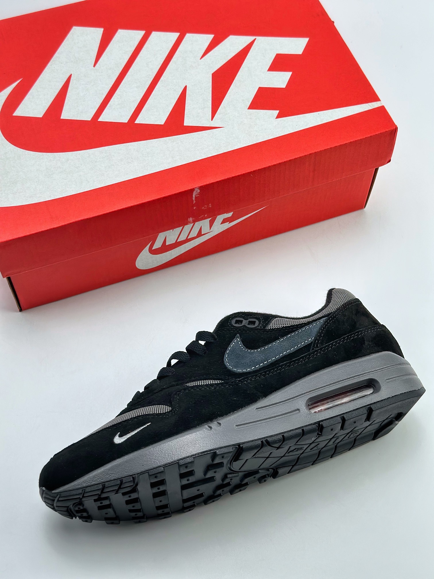 240 Nike Air Max 1 黑灰麂皮 复古休闲跑步鞋 FV6910-001