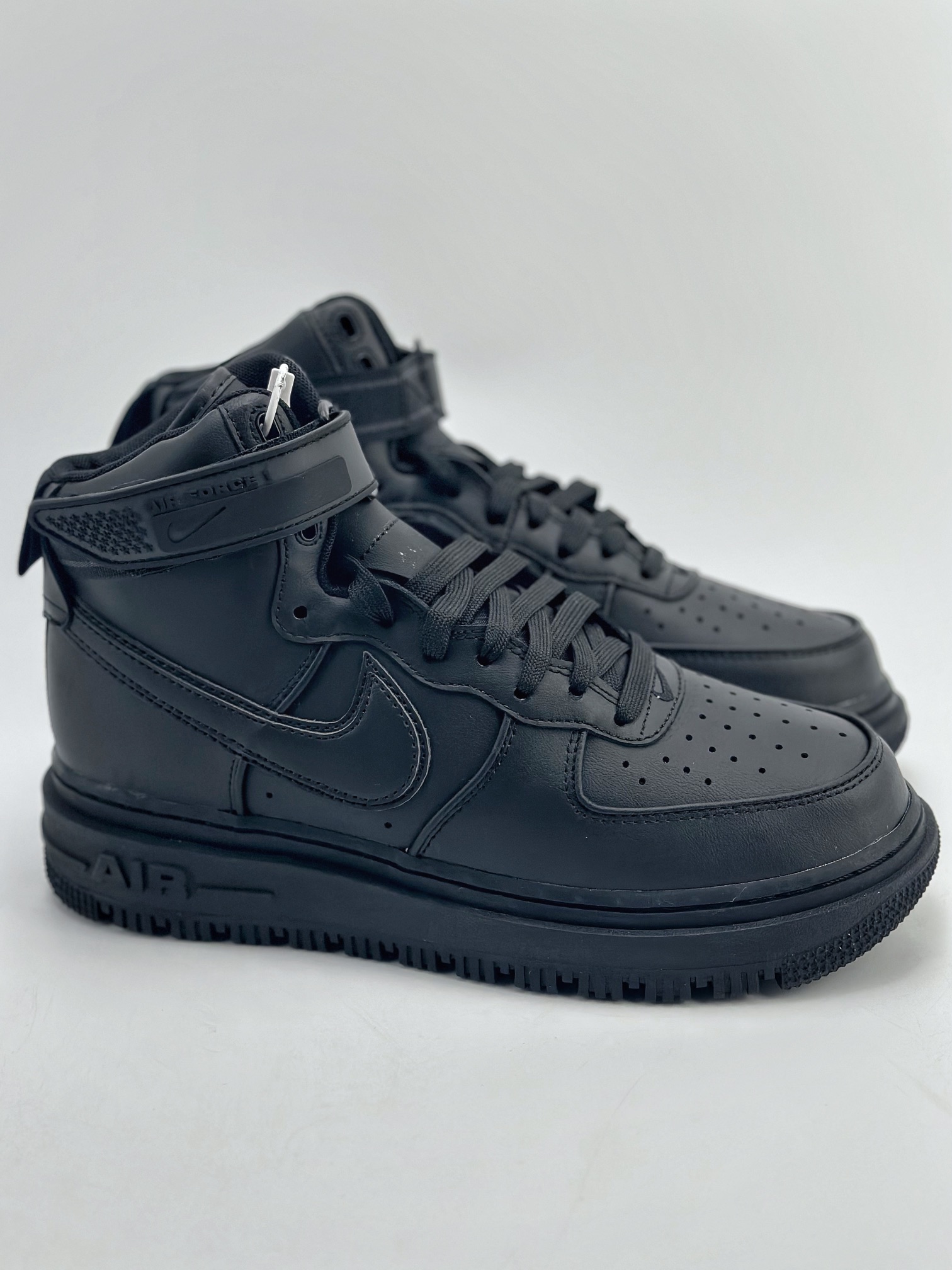 240 Nike Air Force 1 High 07 BOOT 纯黑 DA0418-001