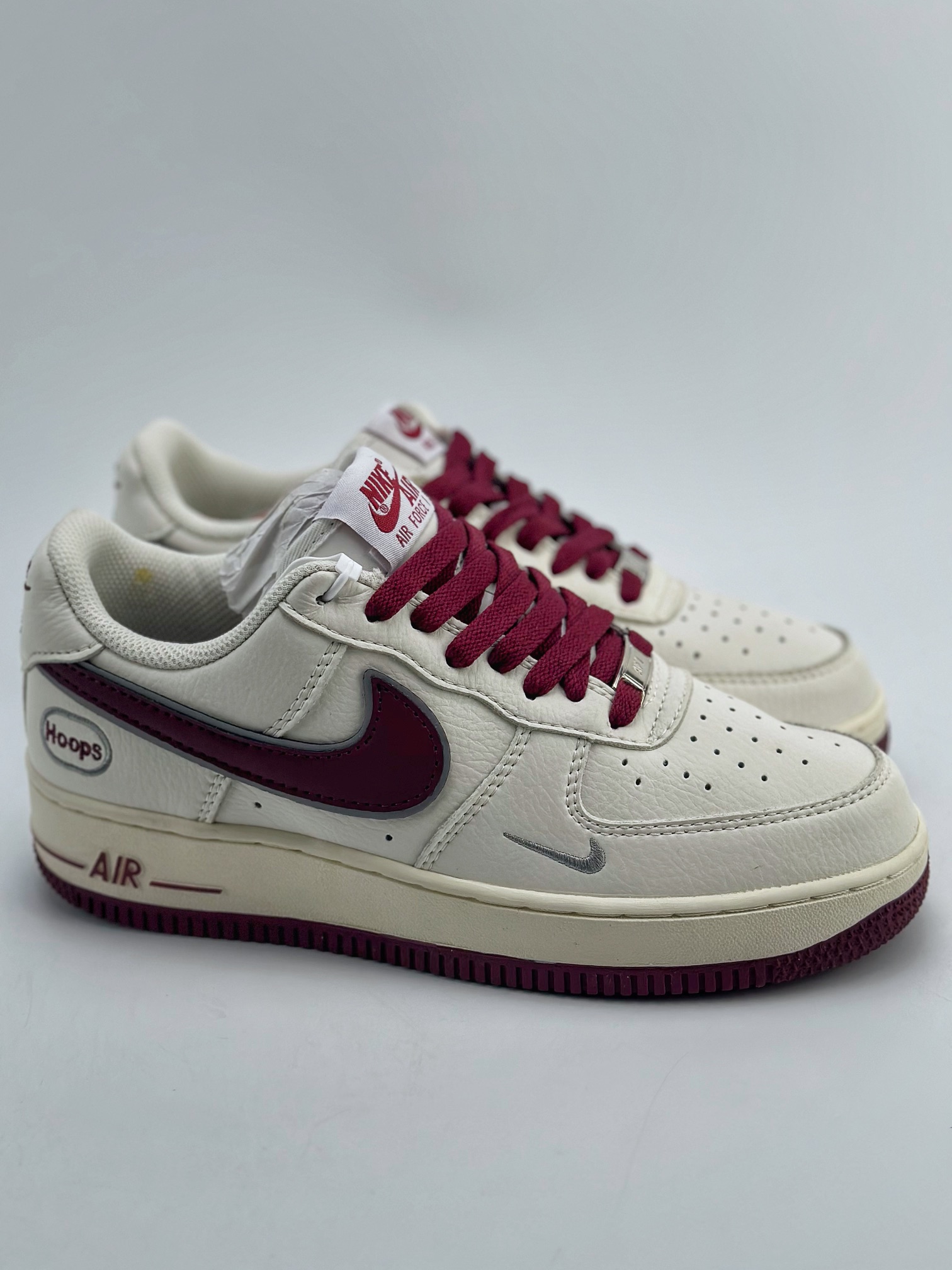 240 Nike Air Force 1 Low 07 x Hoops 白酒红 HP2369-009