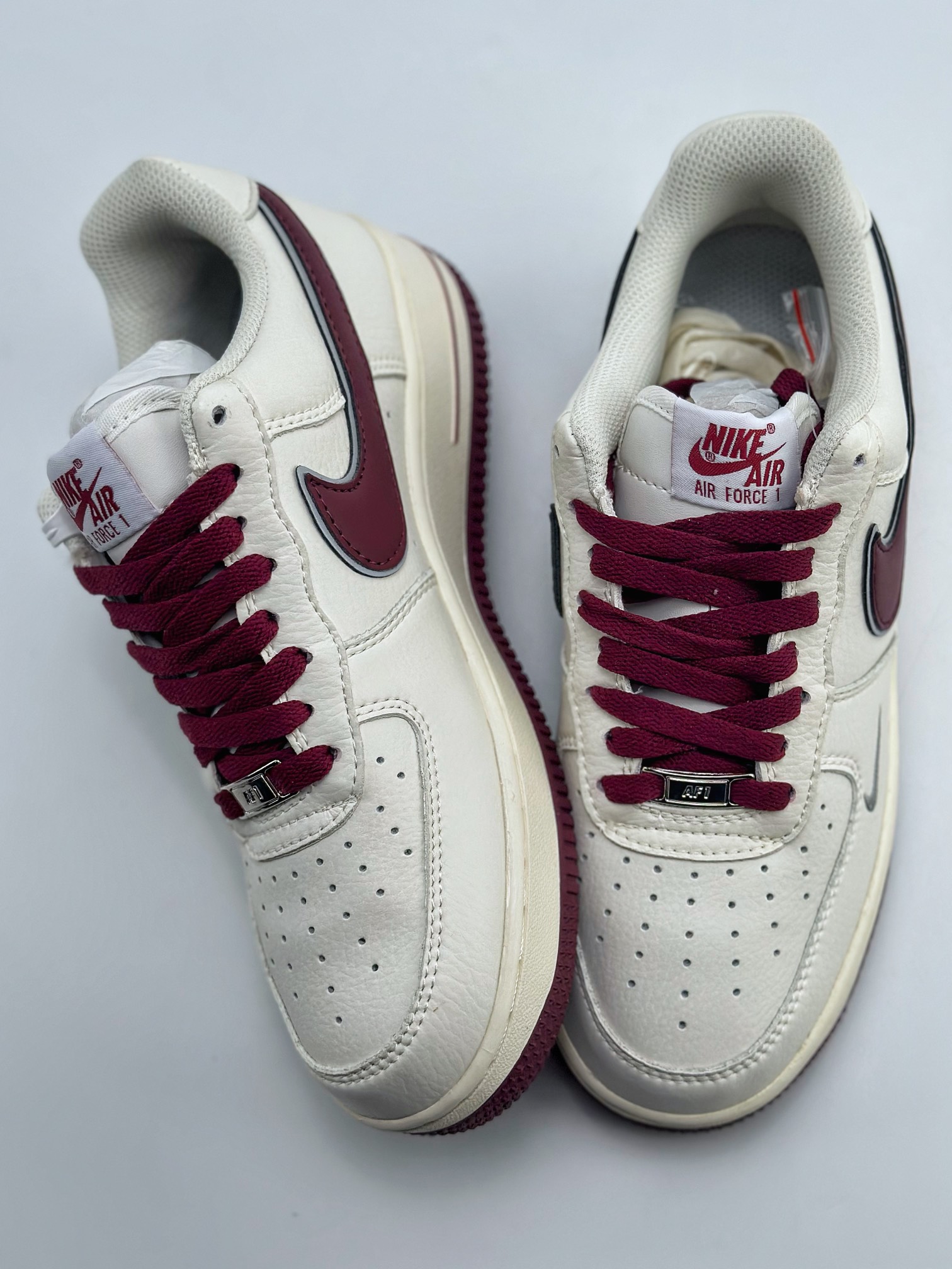 240 Nike Air Force 1 Low 07 x Hoops 白酒红 HP2369-009