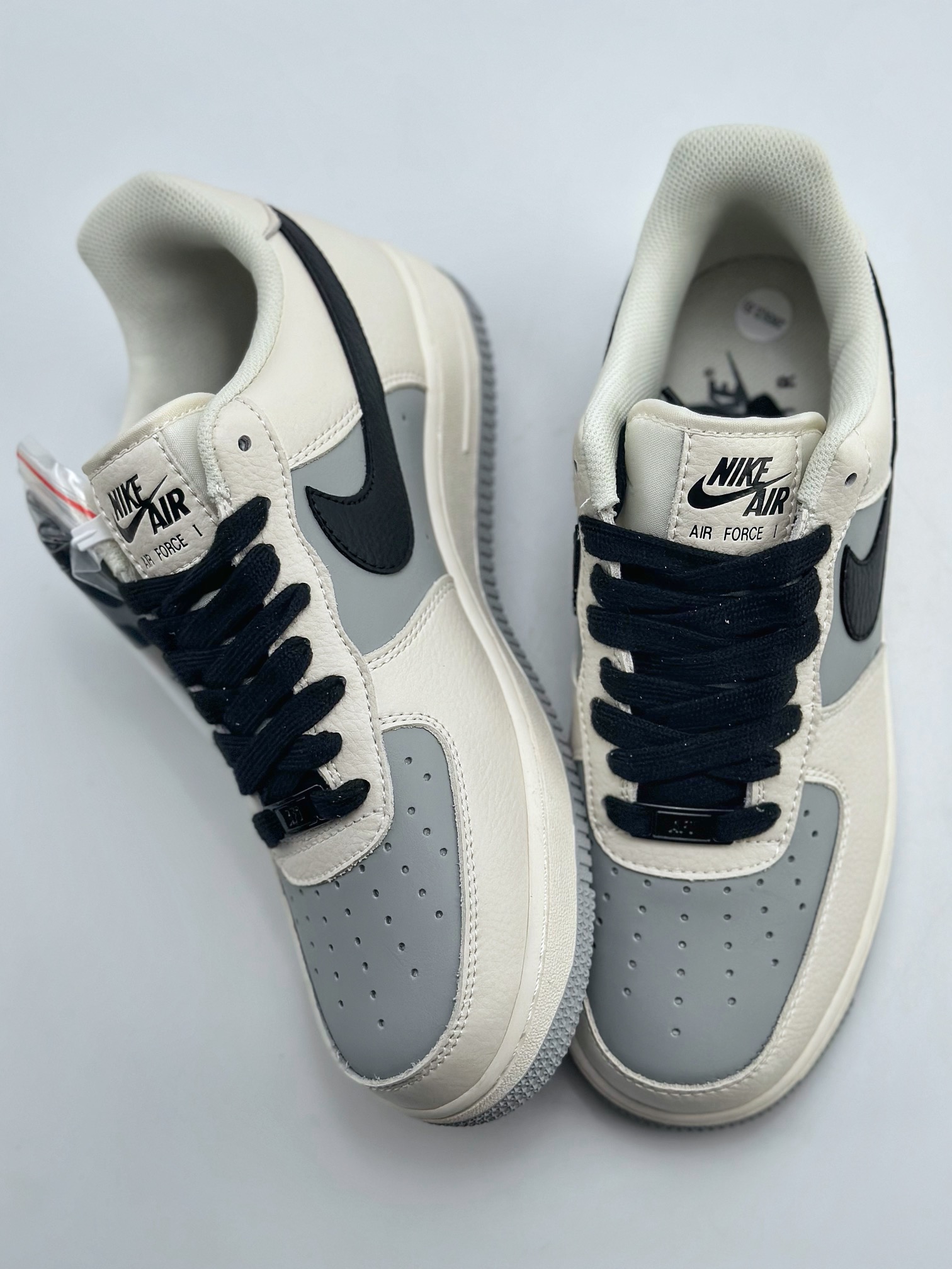 240 Nike Air Force 1 Low 07 带笔米灰黑 TQ9685-785