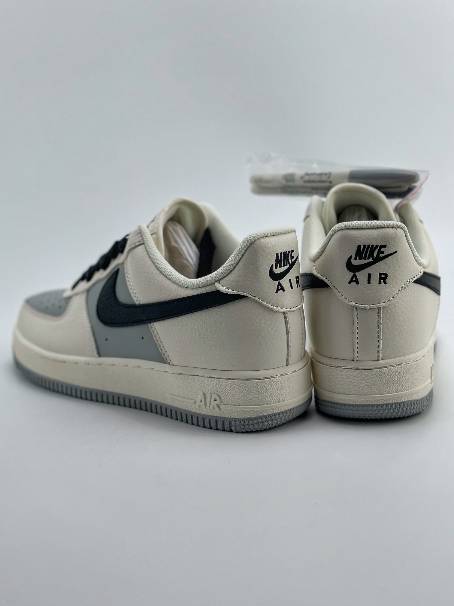 240 Nike Air Force 1 Low 07 带笔米灰黑 TQ9685-785