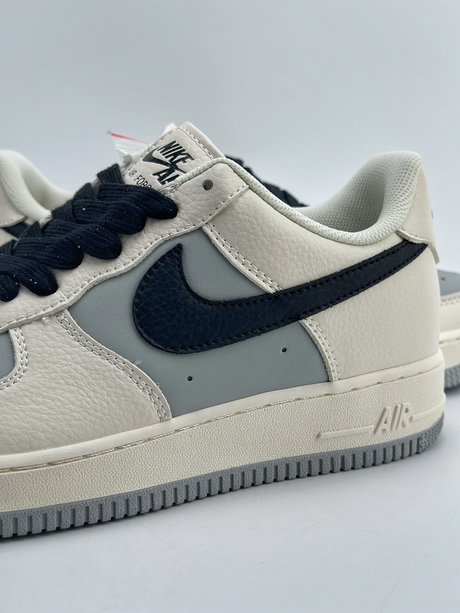 240 Nike Air Force 1 Low 07 带笔米灰黑 TQ9685-785