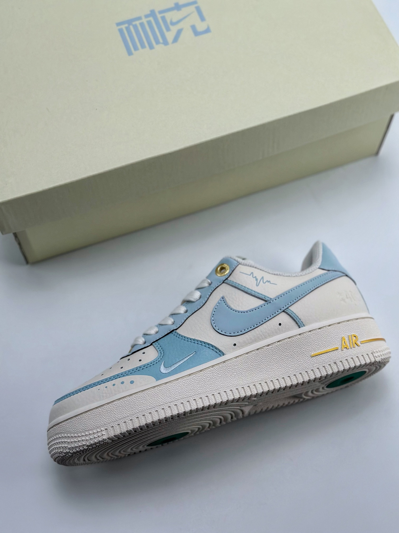 240 Nike Air Force 1 Low 07 40周年白蓝 DQ7582-101