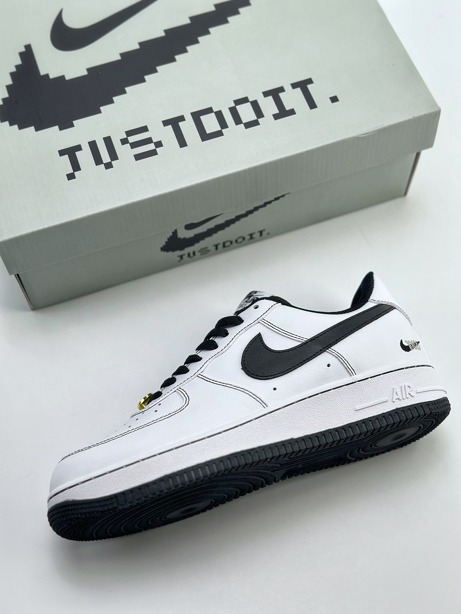 220 Nike Air Force 1 Low 07 白黑 CT2585-001