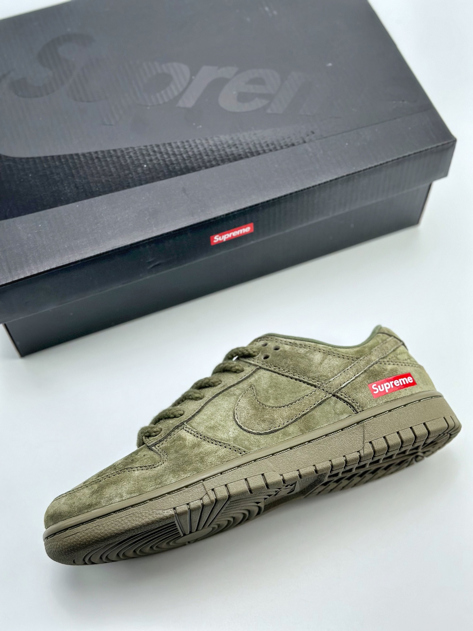 300 Nike SB Dunk Low x supreme 藏青翻毛 FC1688-119