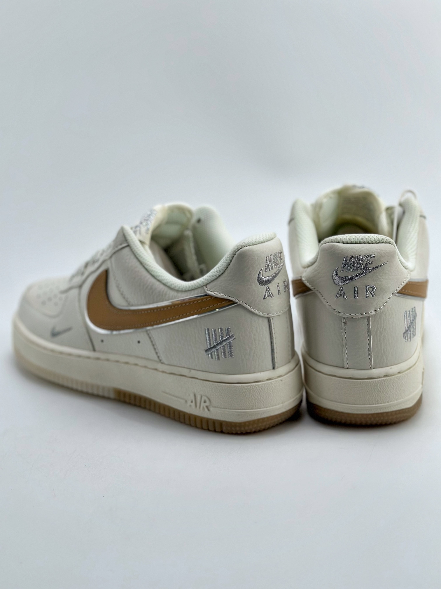 200 Nike Air Force 1 Low 07 五道杠米白棕 BS9055-735