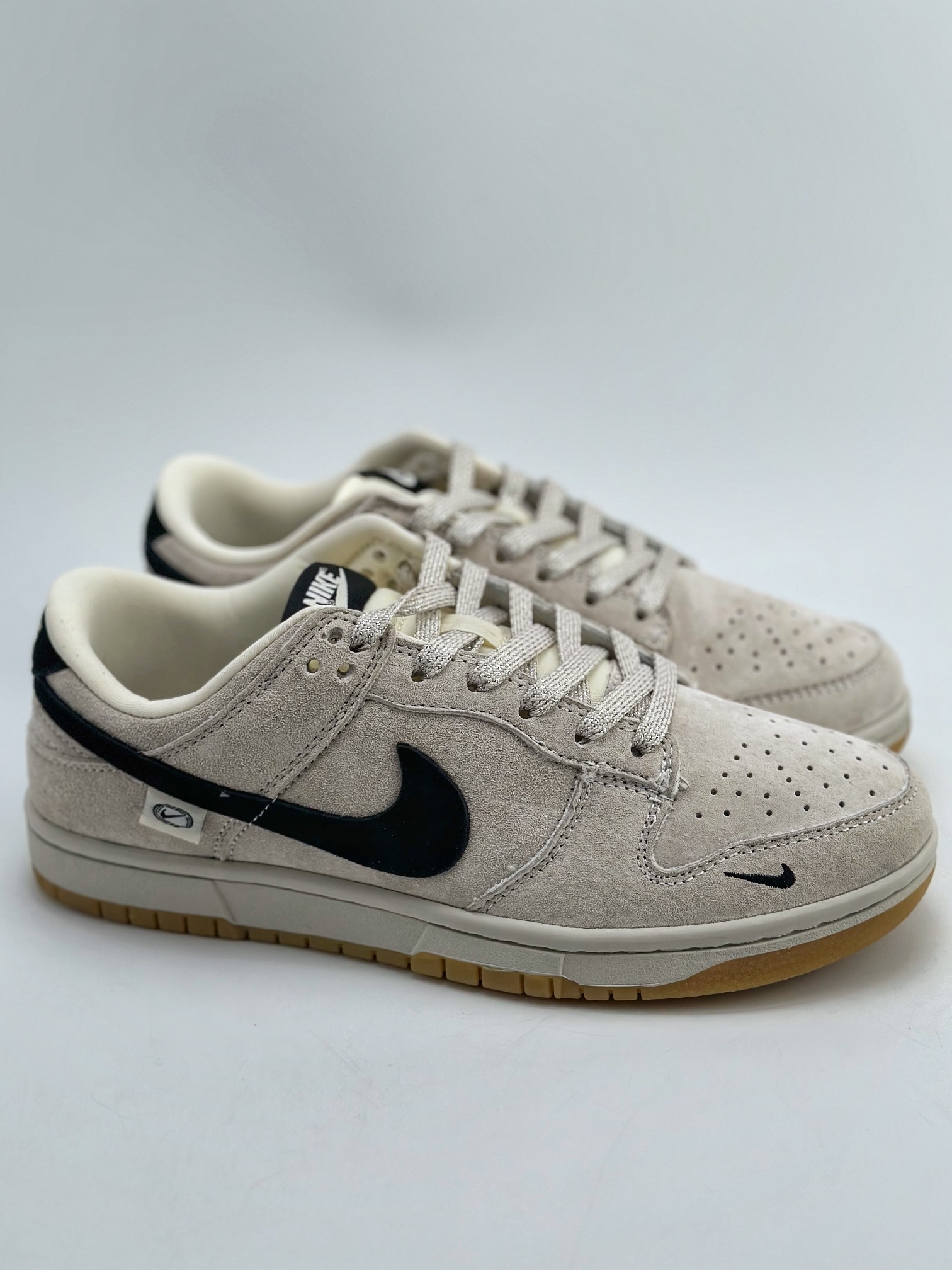 Nike SB Dunk Low Suede Rubber DD1391-137