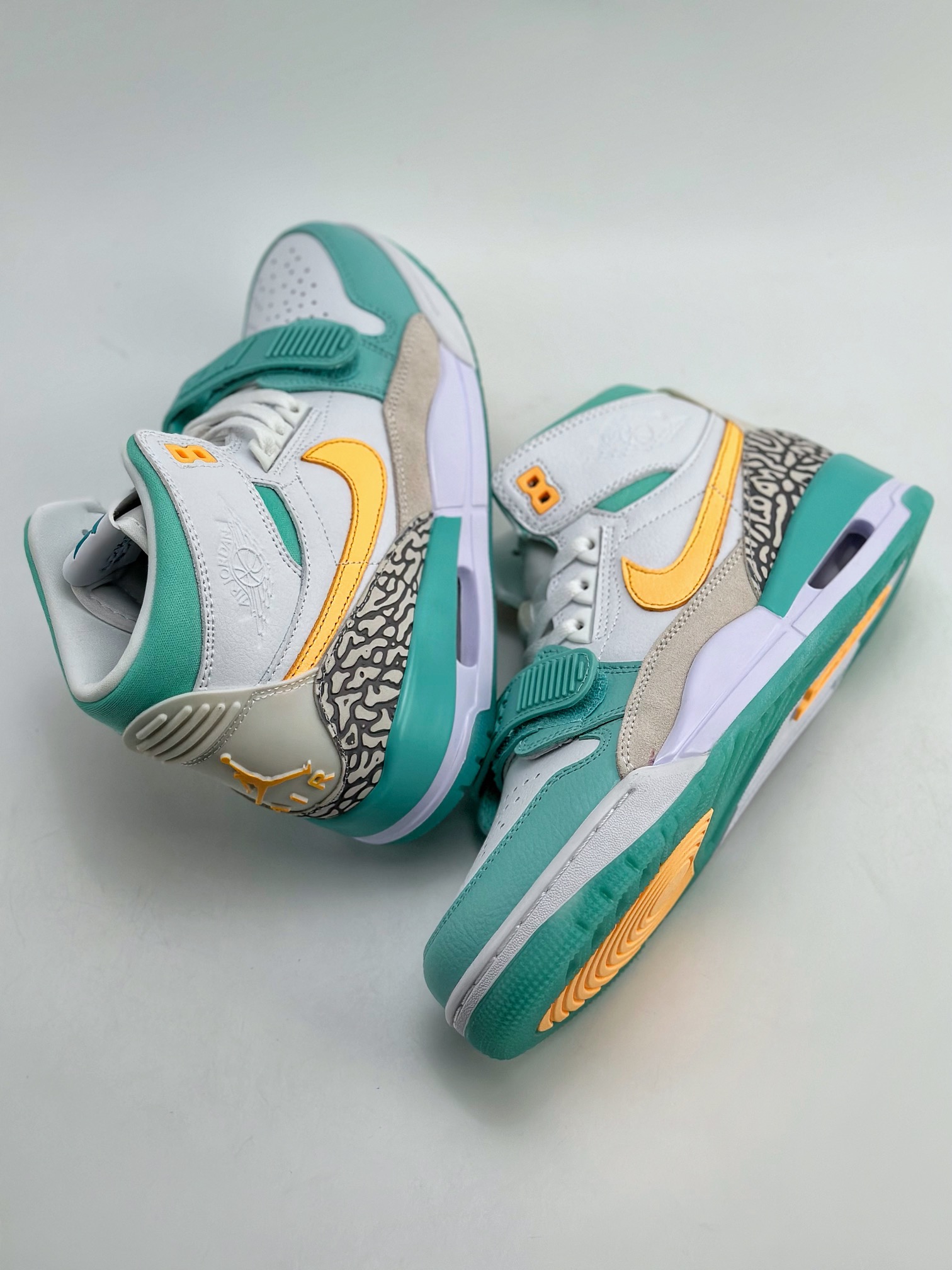 260  Nike Air Jordan Legacy 312 High 乔丹最强三合一混合版 FV3625-181