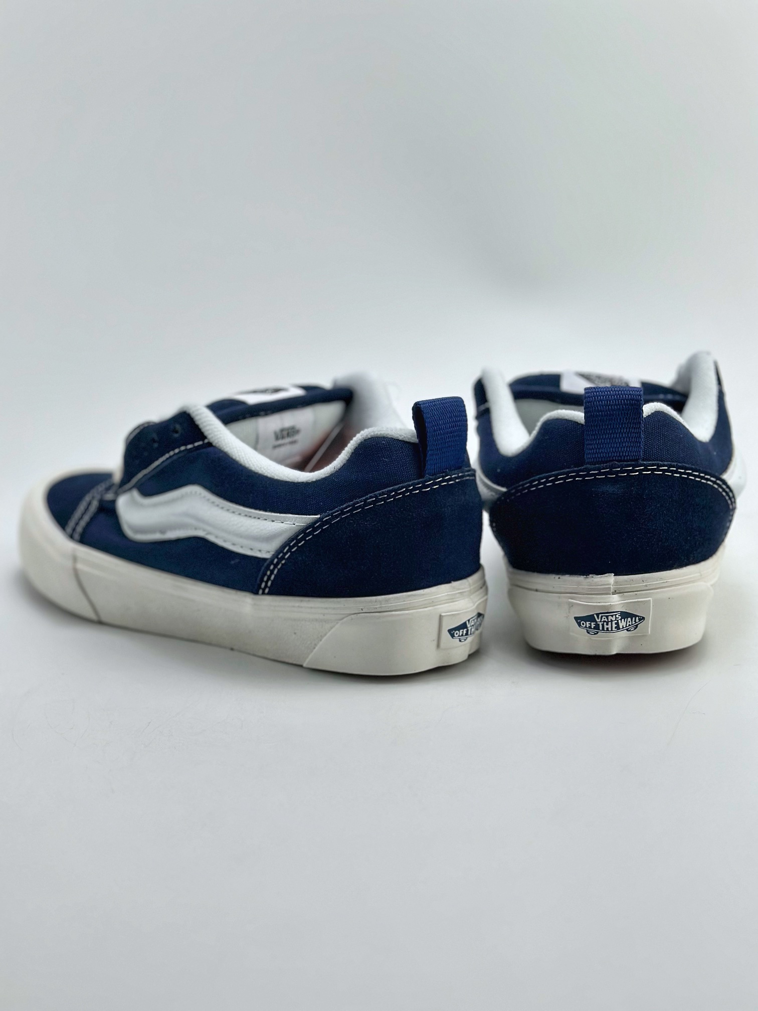 140 Vans Classics Knu Skool 面包鞋海军蓝