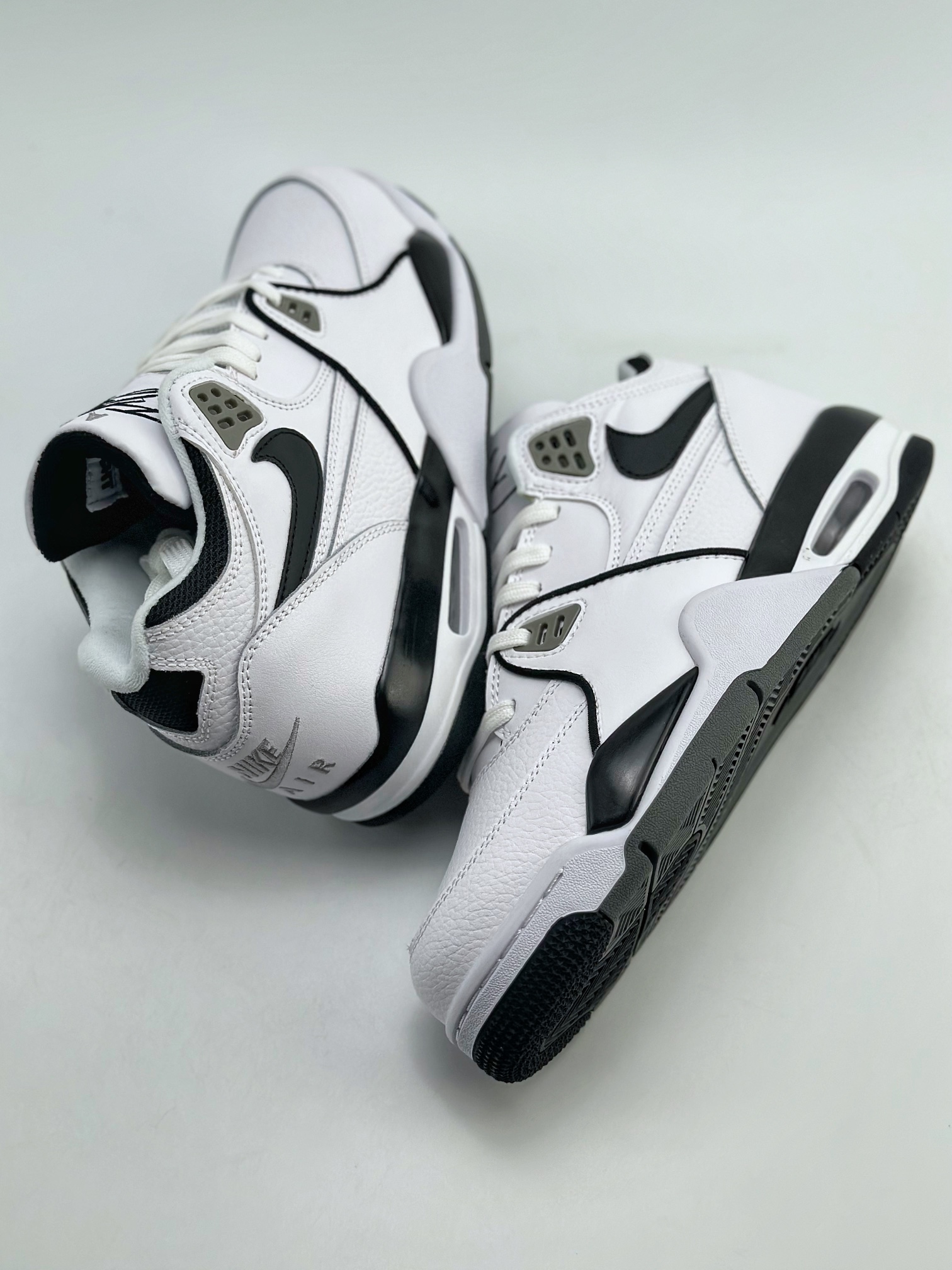 200 Nike Air Flight 89 皮革高帮复古篮球鞋 DB5918-010