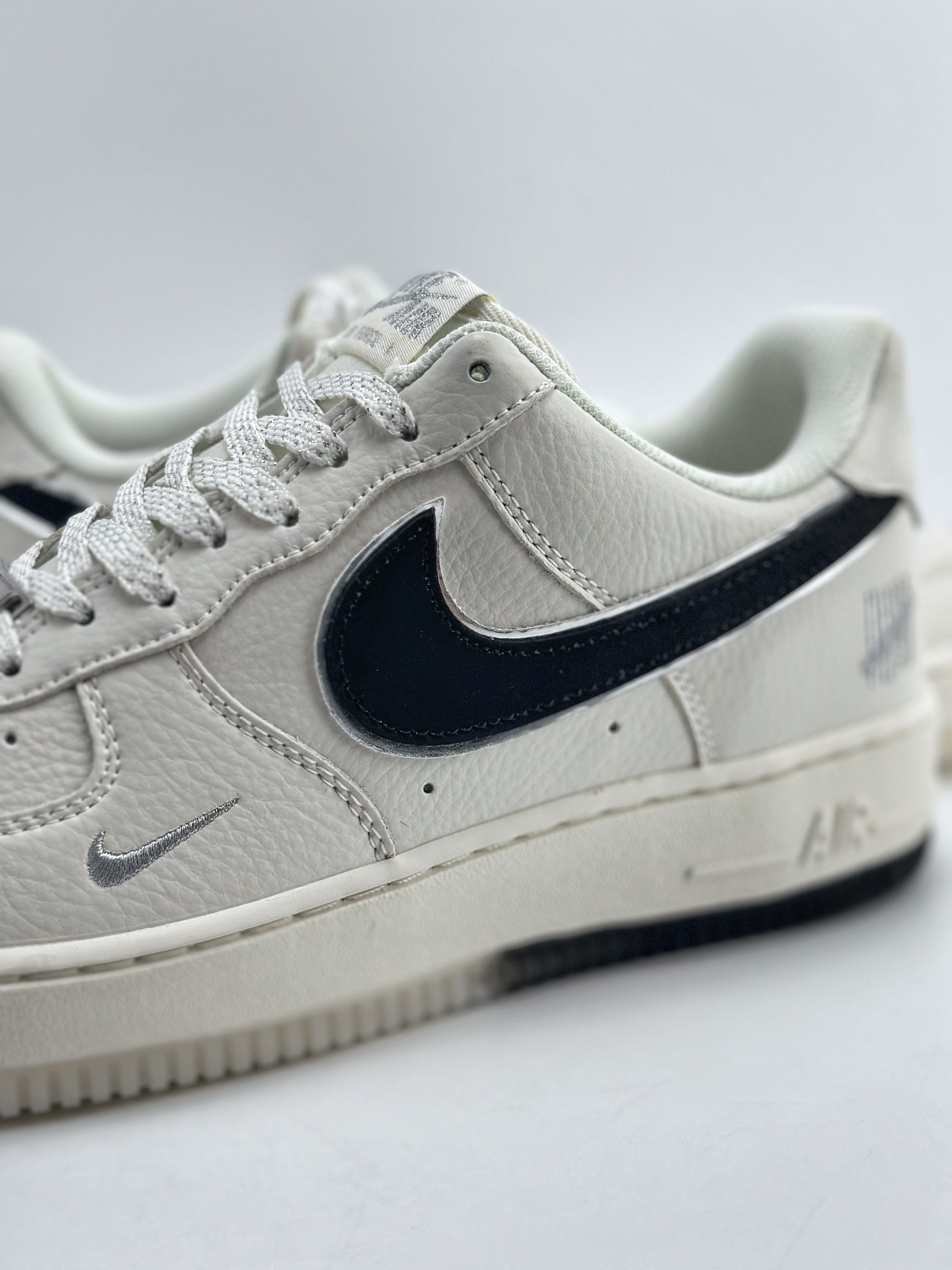 200 Nike Air Force 1 Low 07 五道杠米白黑银 BS9055-737