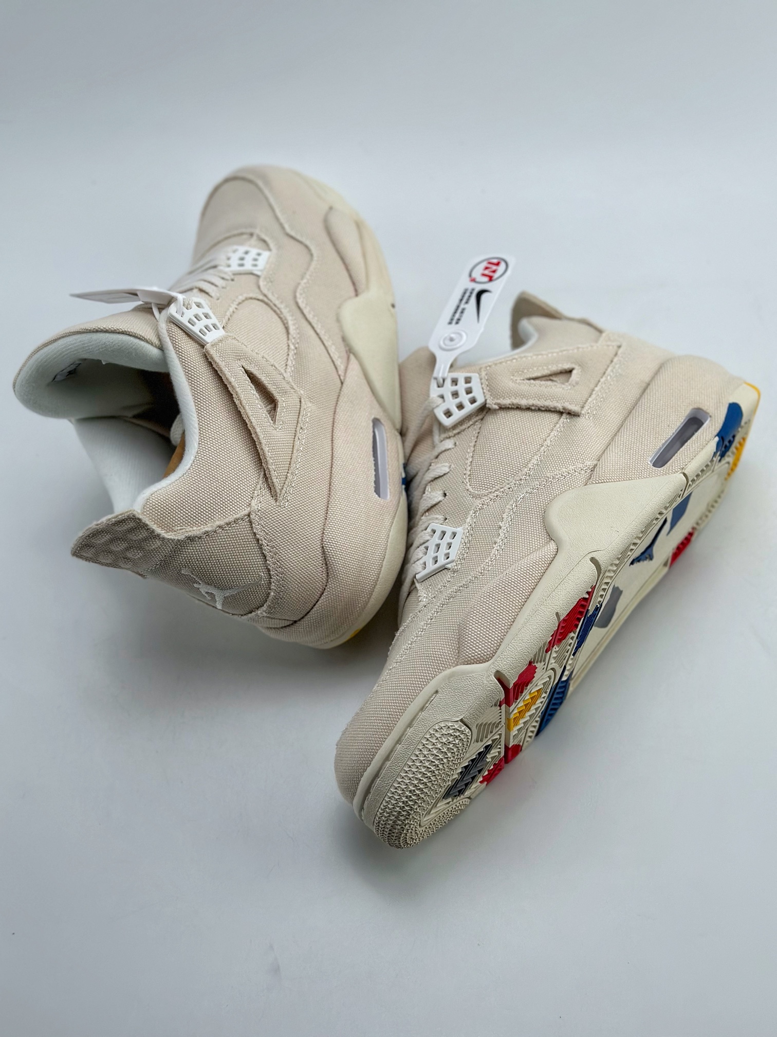 240 Air Jordan 4 Retro “Canvas” 米白帆布 小Levi's  DQ4909-100