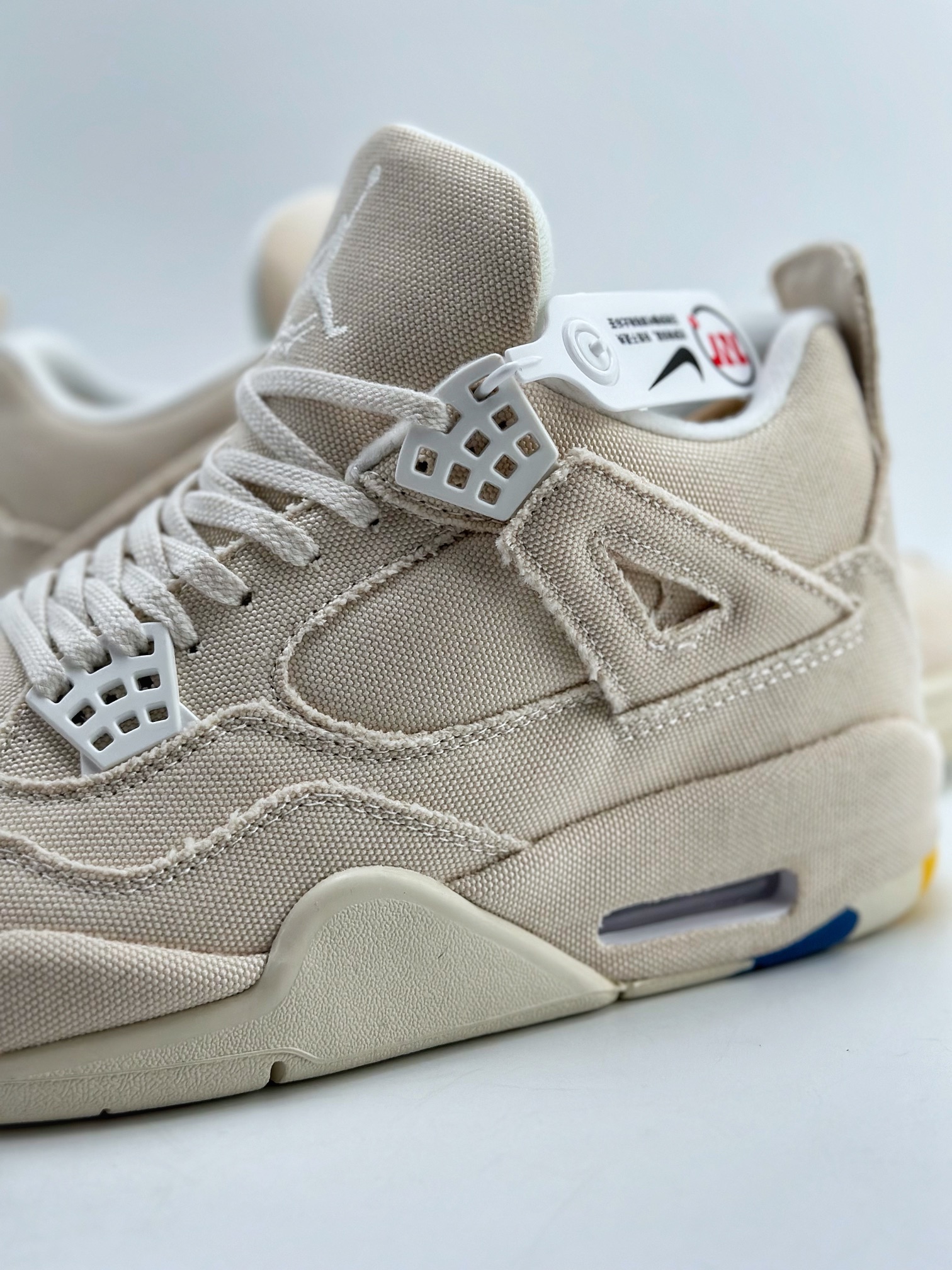 240 Air Jordan 4 Retro “Canvas” 米白帆布 小Levi's  DQ4909-100