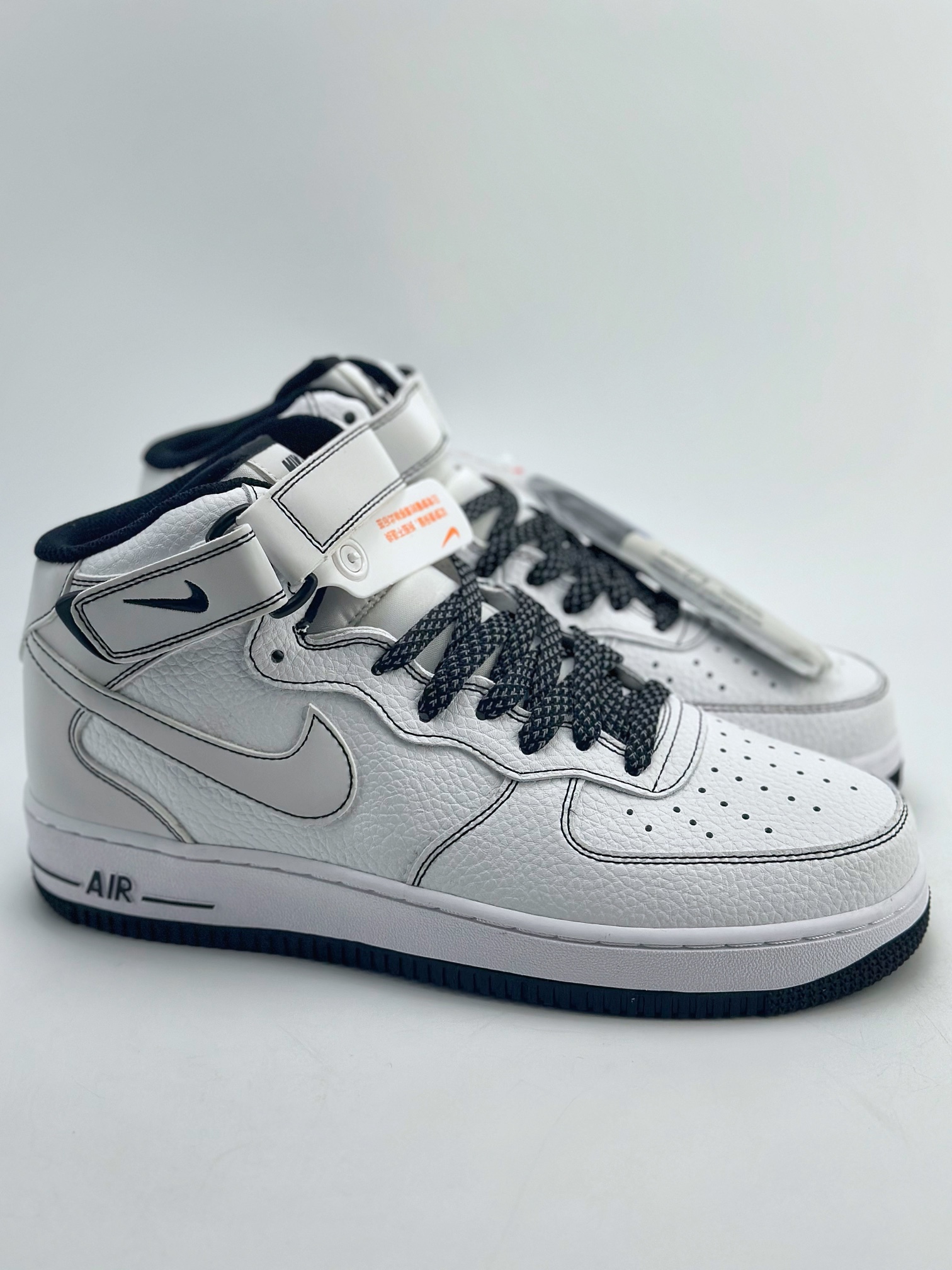 260 Nike Air Force 1 Mid 07 黑白满天星涂鸦笔 MK0619-222