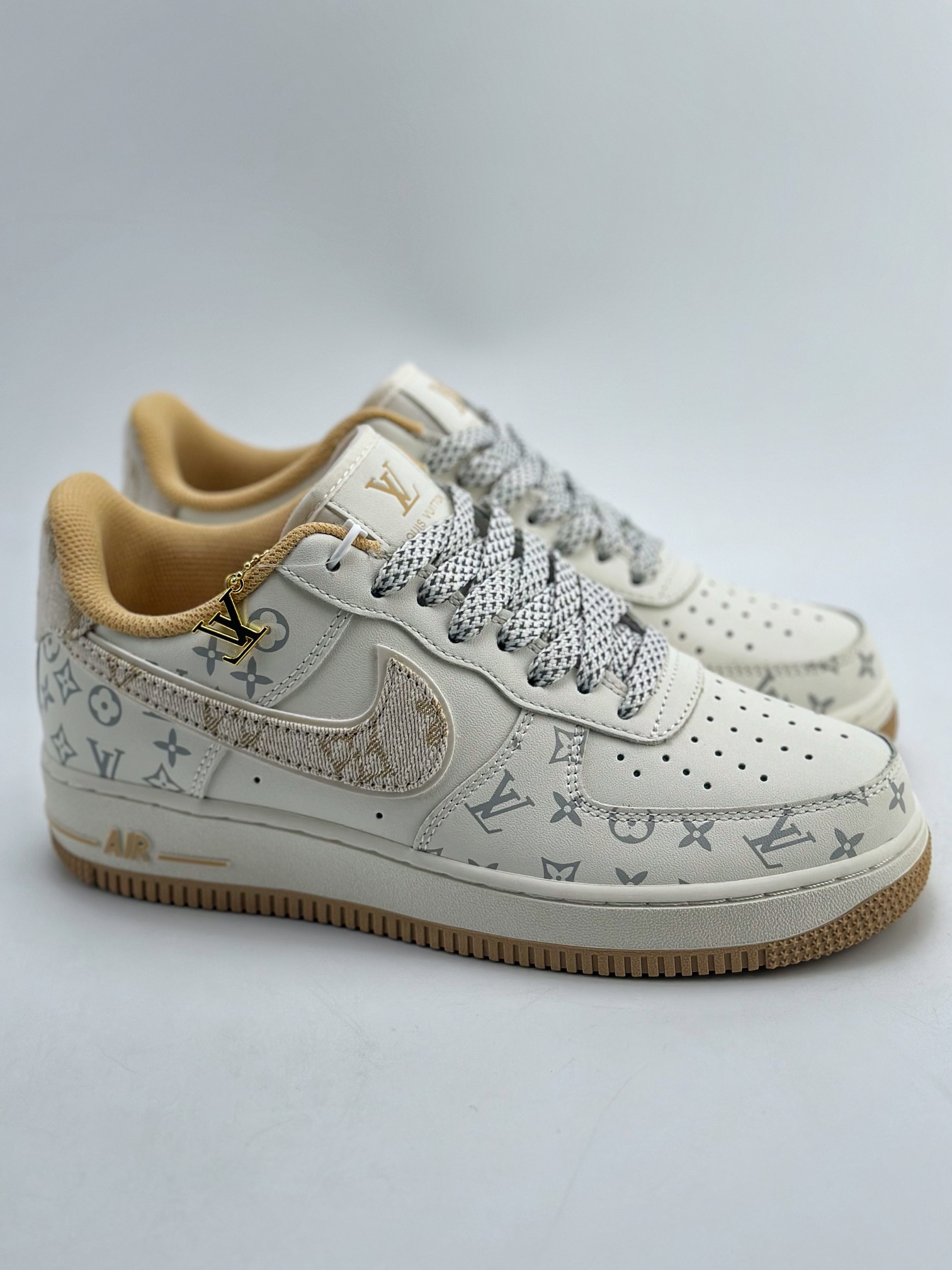 260 Nike Air Force 1 Low 07 x Louis Vuitton 印花联名 LU0251-131