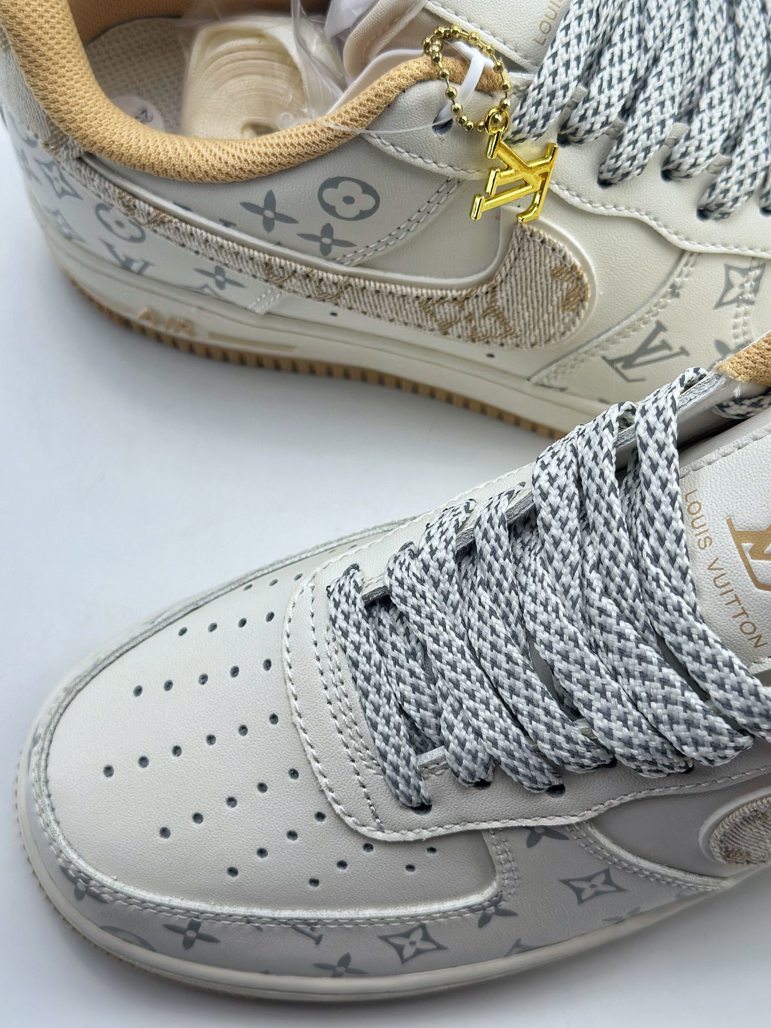 260 Nike Air Force 1 Low 07 x Louis Vuitton 印花联名 LU0251-131