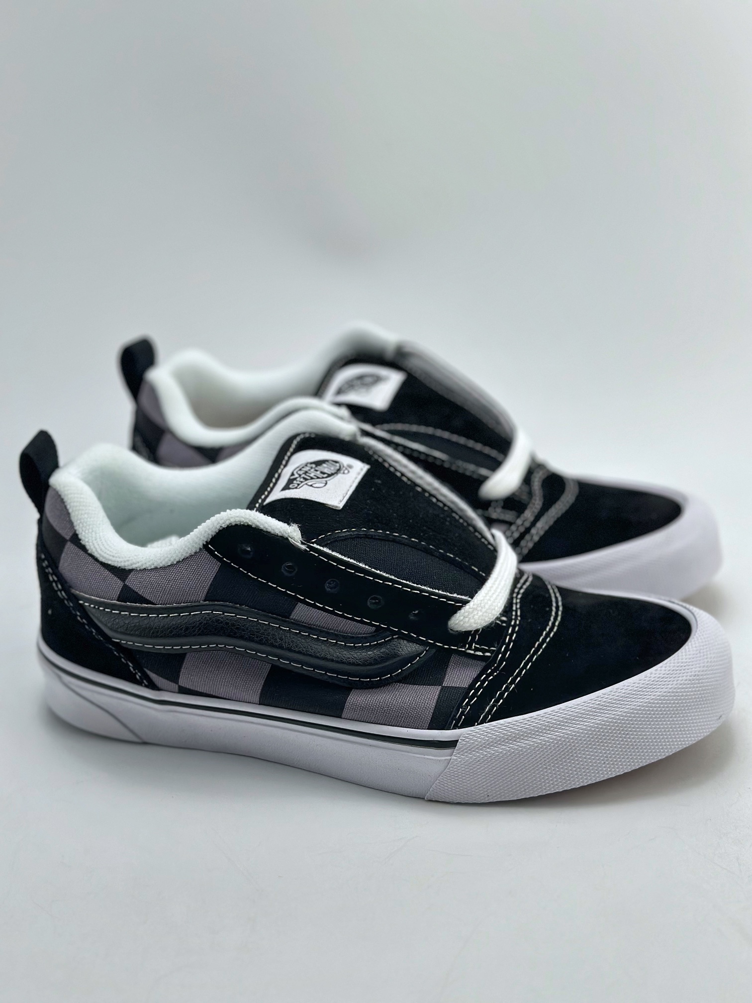 150 Vans Knu skool黑灰色大棋盘格