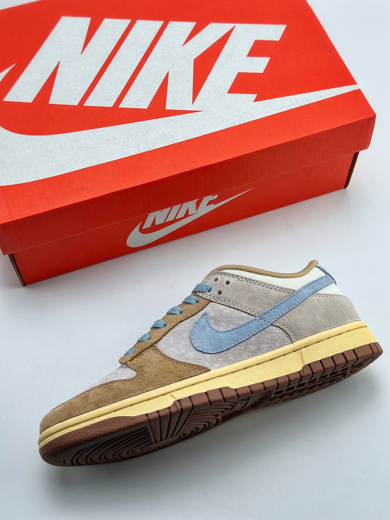 220 NIKE SB Dunk Low Sanddrift/Blue 沙土色 HF0106-100