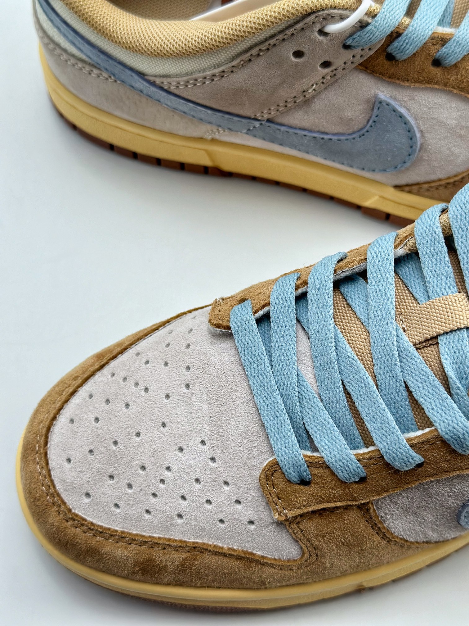 220 NIKE SB Dunk Low Sanddrift/Blue 沙土色 HF0106-100