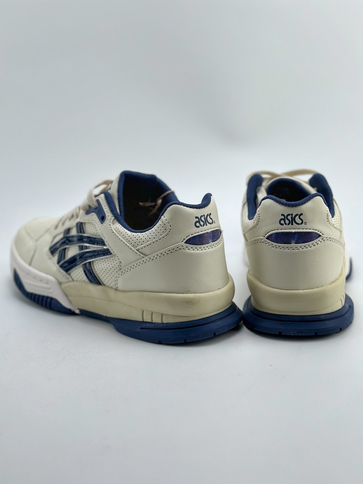 160 Asics Gel Spotlyte low 潮流耐磨低帮复古篮球鞋 1203A312-101