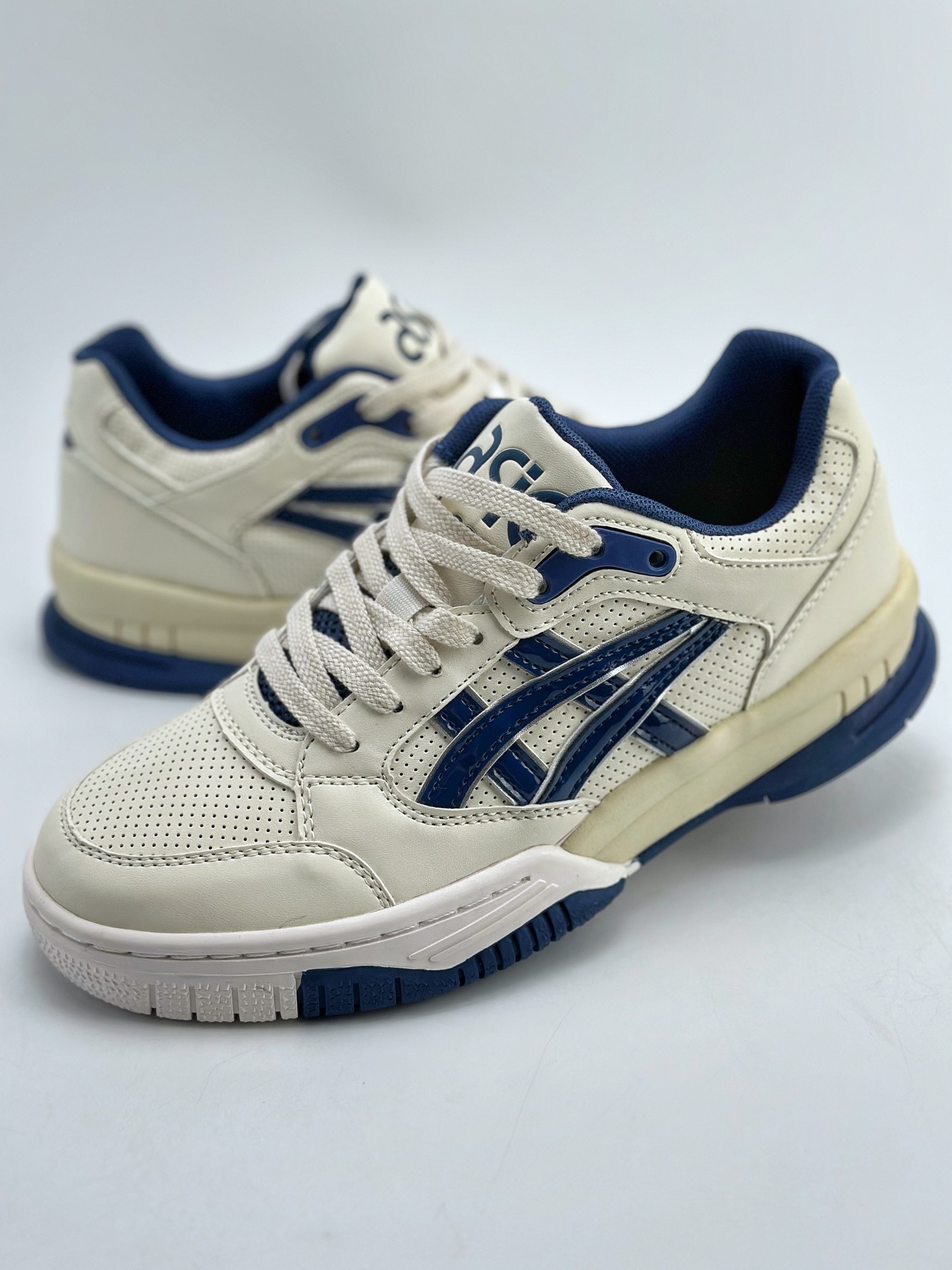 160 Asics Gel Spotlyte low 潮流耐磨低帮复古篮球鞋 1203A312-101