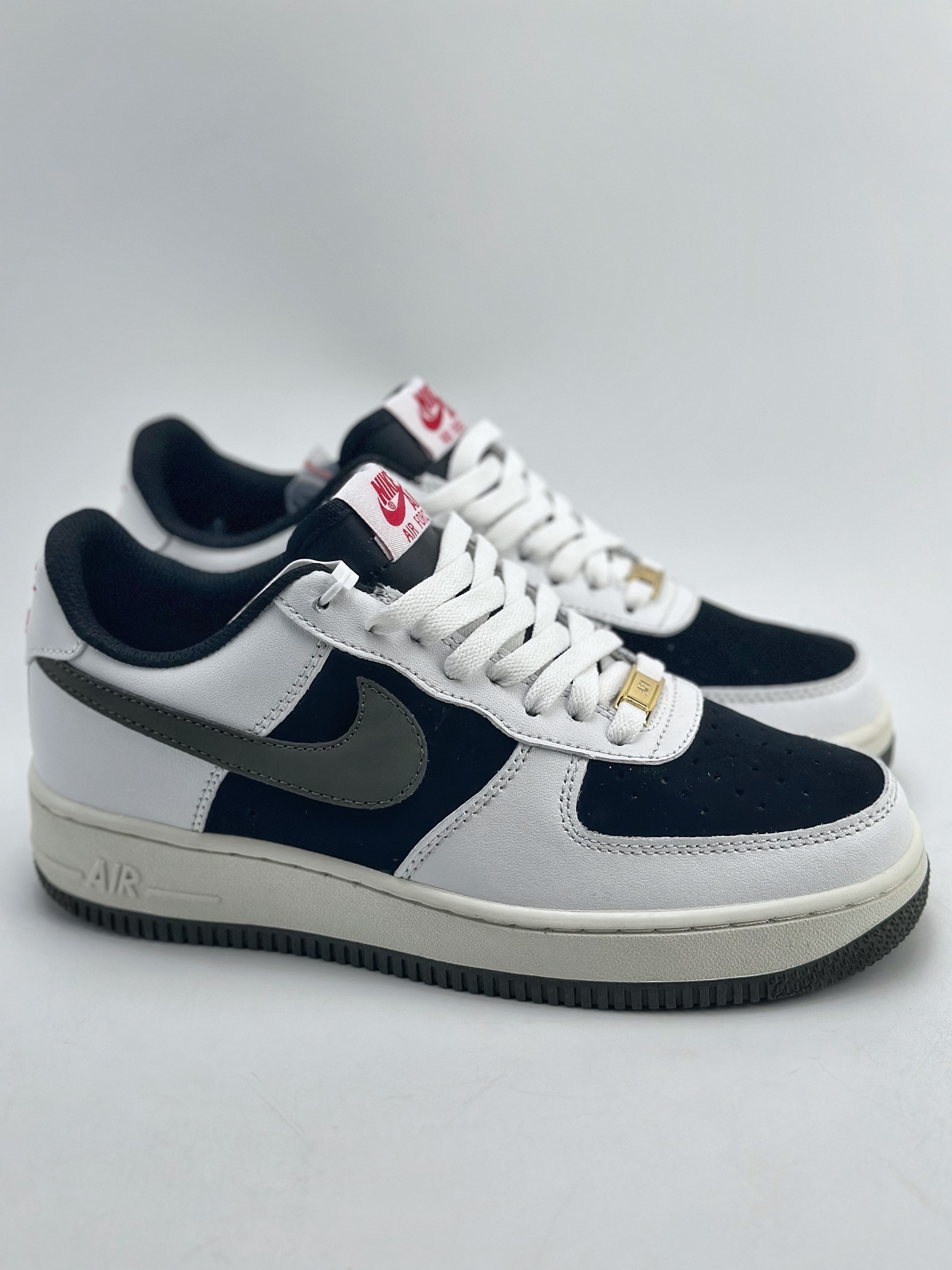 240 Nike Air Force 1 Low 07 白黑军绿勾 AV0383-226