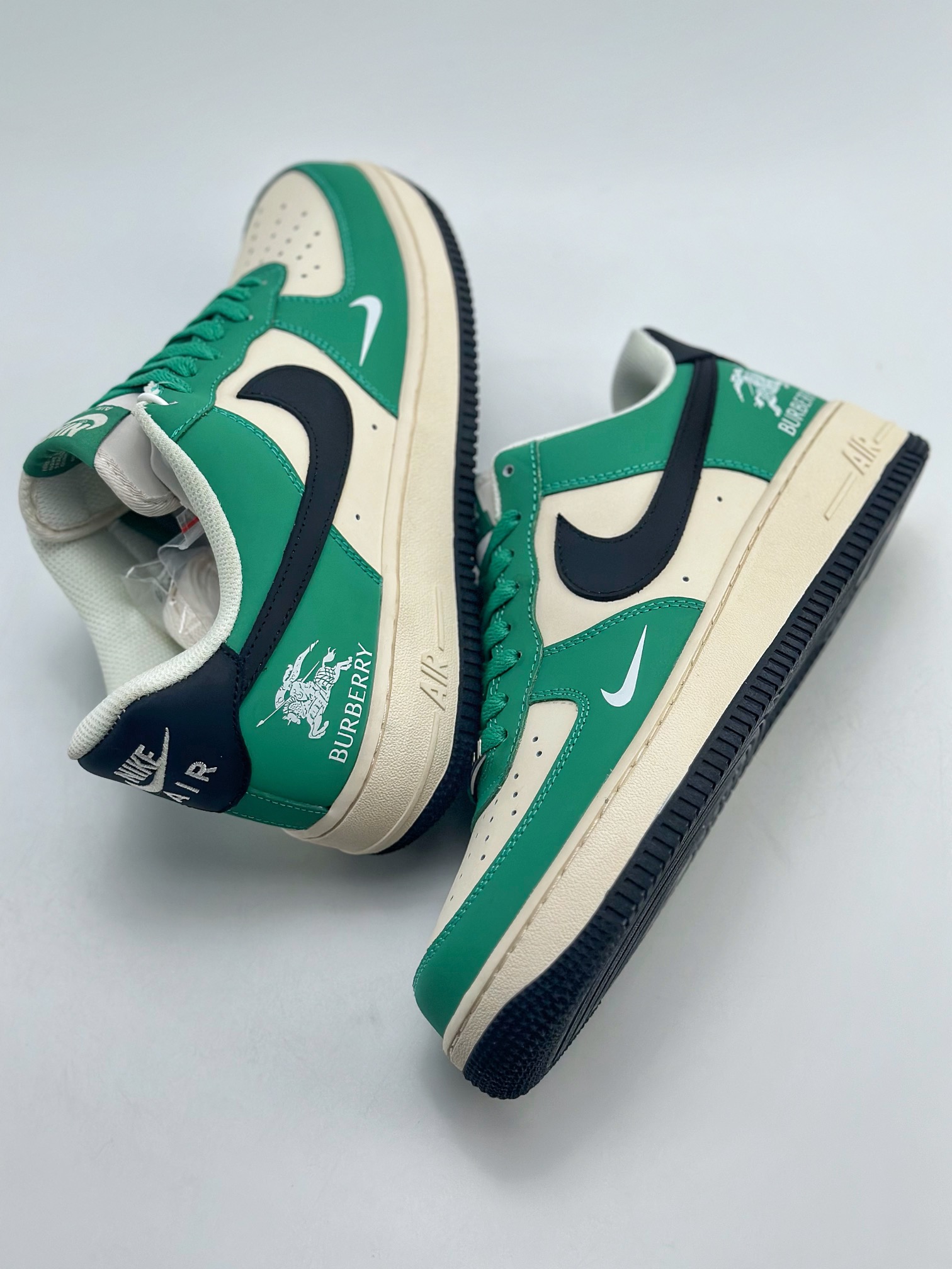 Nike Air Force 1 Low 07 x Burberry White, Green and Black BS9055-708