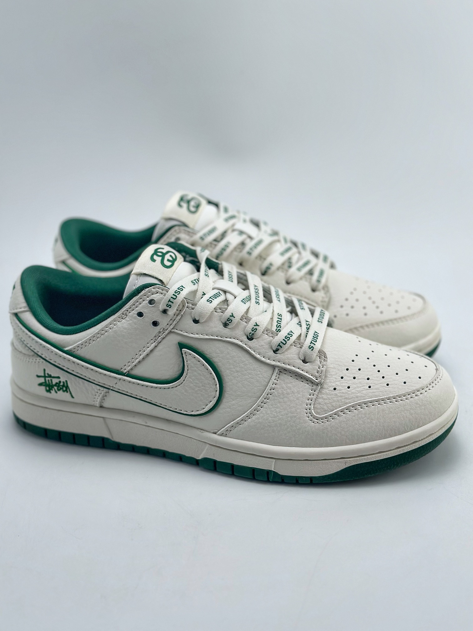 260 Nike SB Dunk Low x Stussy 斯图西联名白绿 JH5812-912