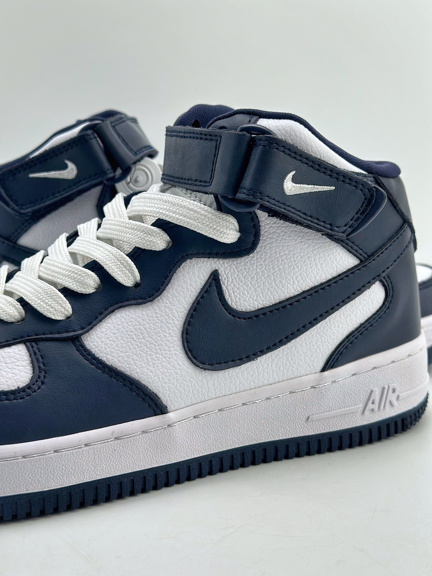 260 Nike Air Force 1 Mid 07 黑曜石 QH2258-058