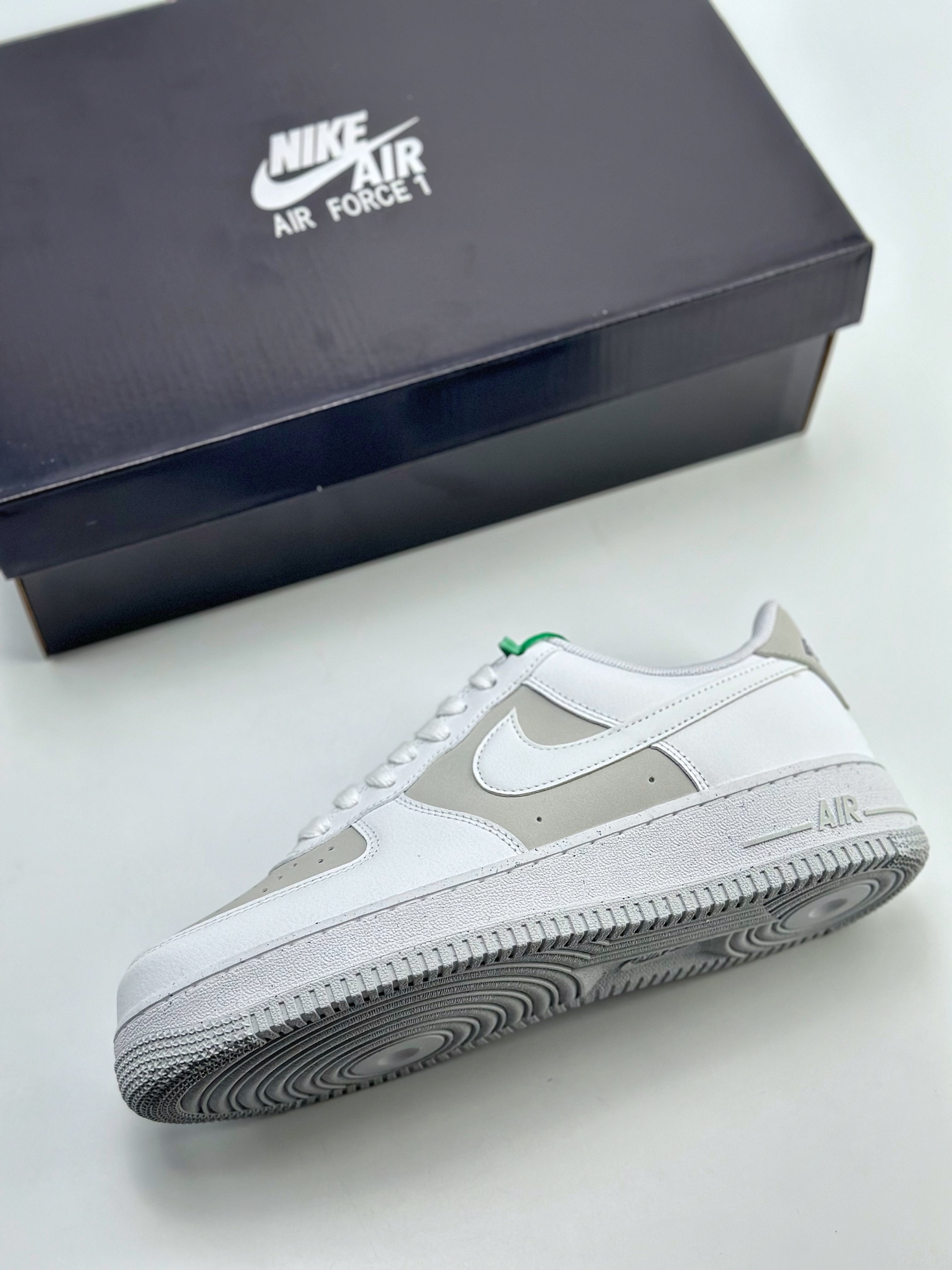 200 Nike Air Force 1 Low 07 白灰 DZ2708-102