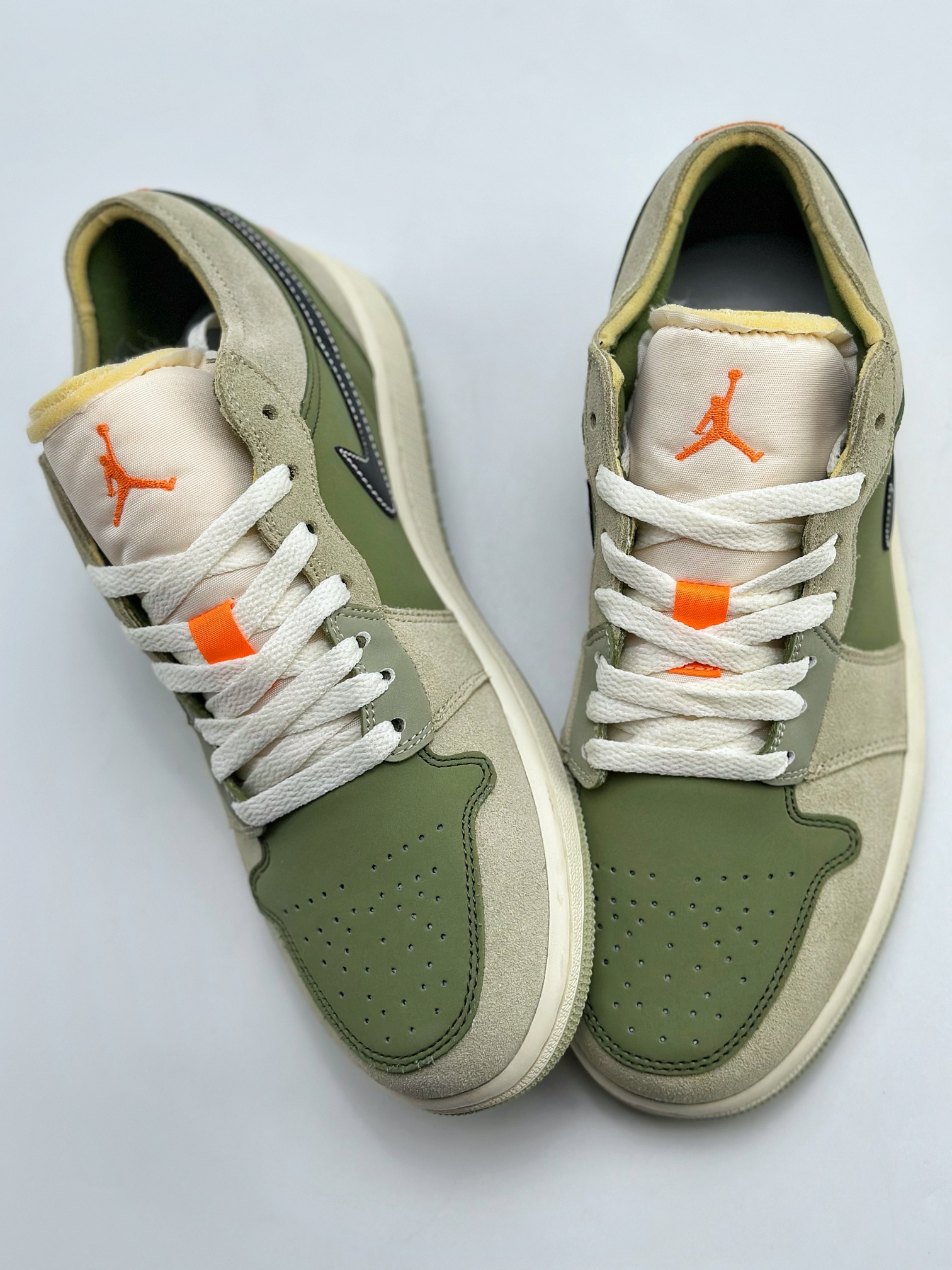 200 Air Jordan 1 Low SE 抹茶绿 FD6819-300