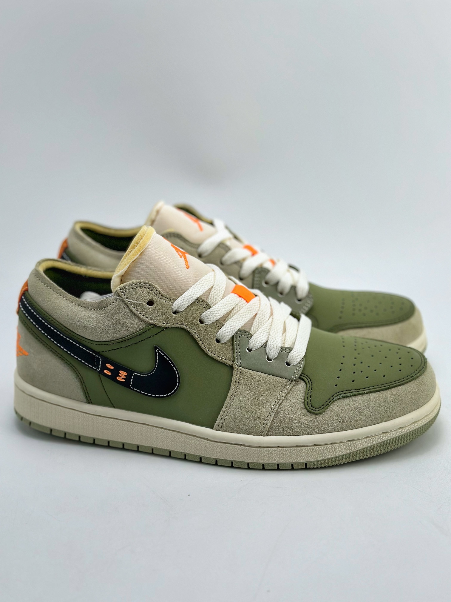 200 Air Jordan 1 Low SE 抹茶绿 FD6819-300