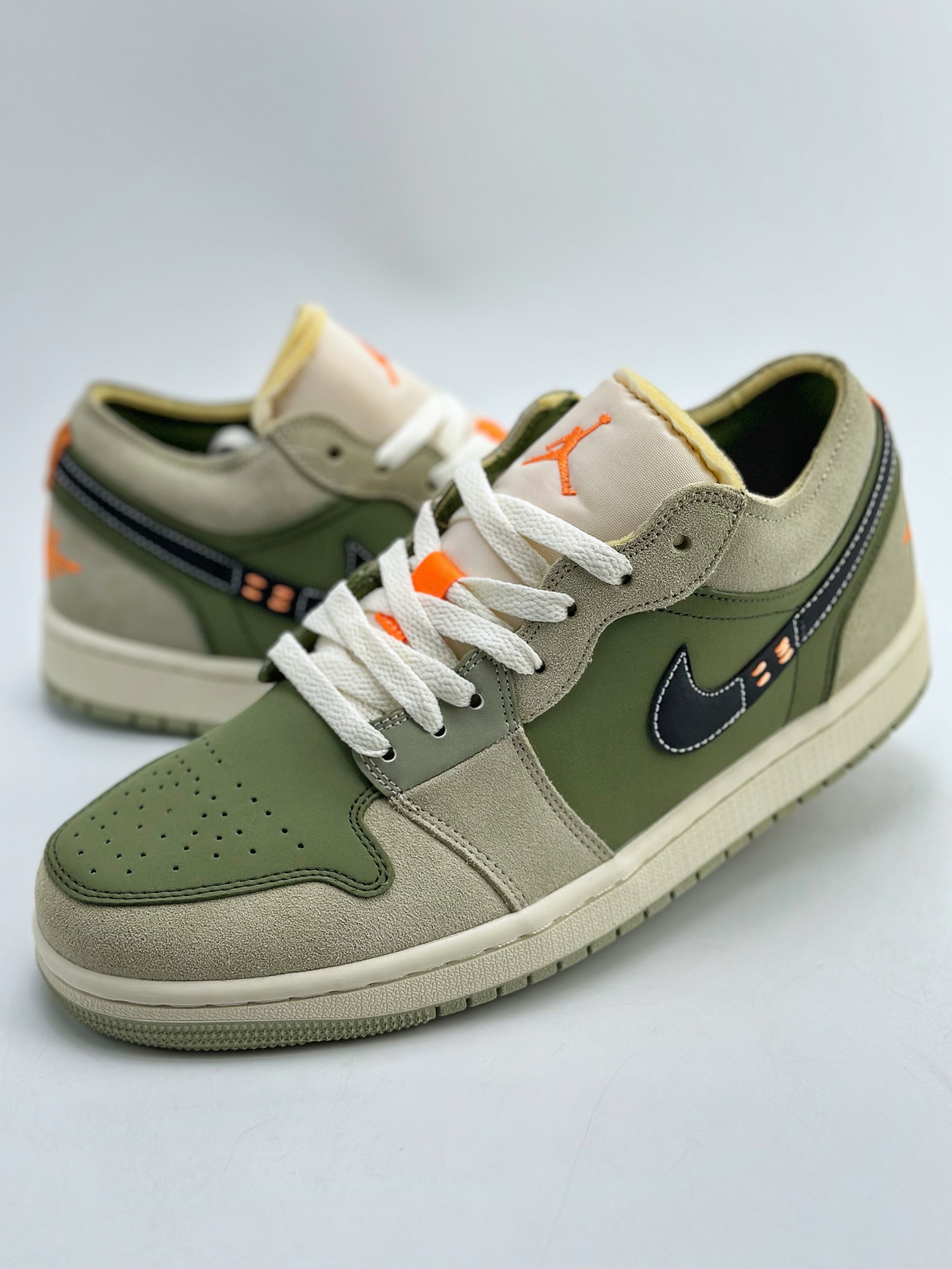 200 Air Jordan 1 Low SE 抹茶绿 FD6819-300