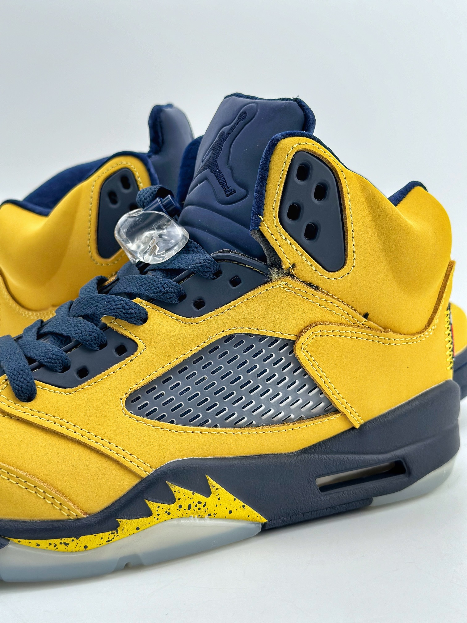 210 Air Jordan 5 Retro 5 SP Michigan 密歇根 CQ9541-704