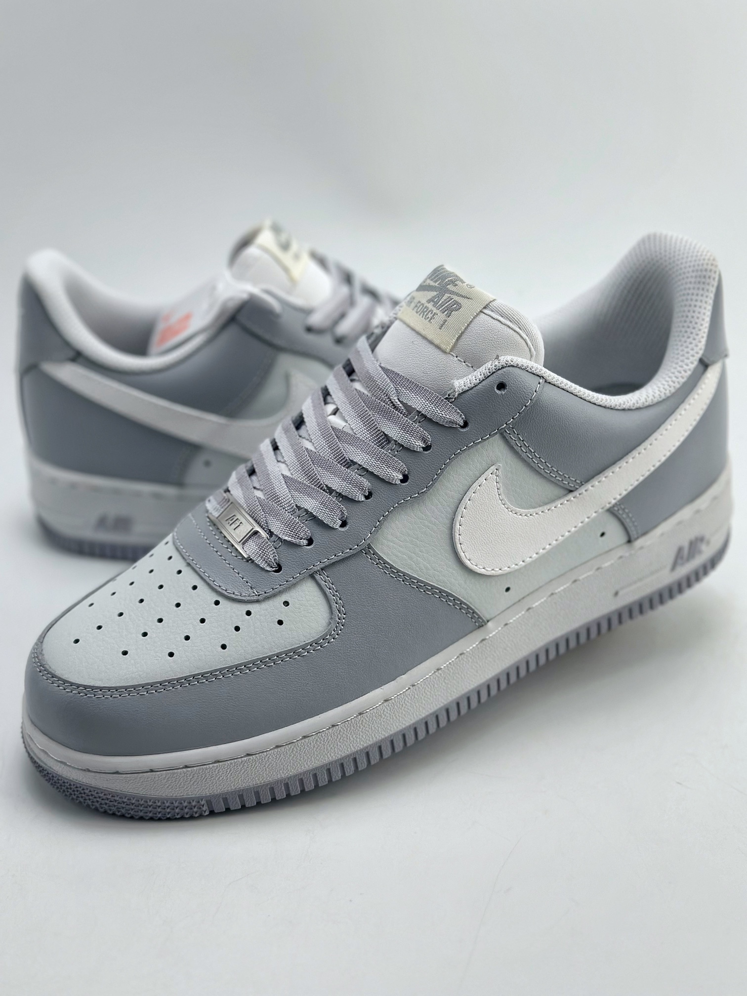 220 Nike Air Force 1 Low 07 白灰 CW1888-606