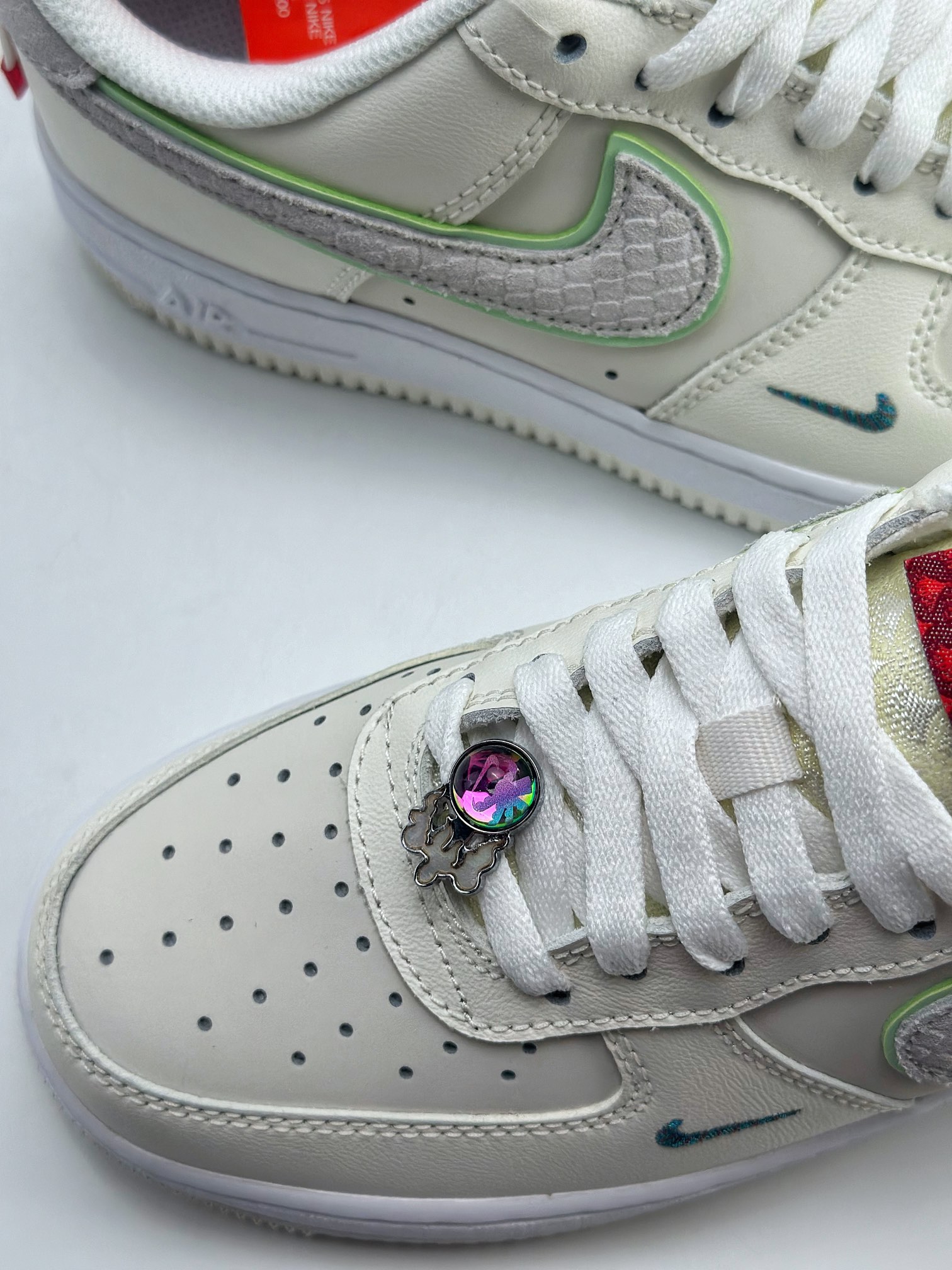 200 Nike Air Force 1 Low 07 "龙年"米白 FZ5052-131